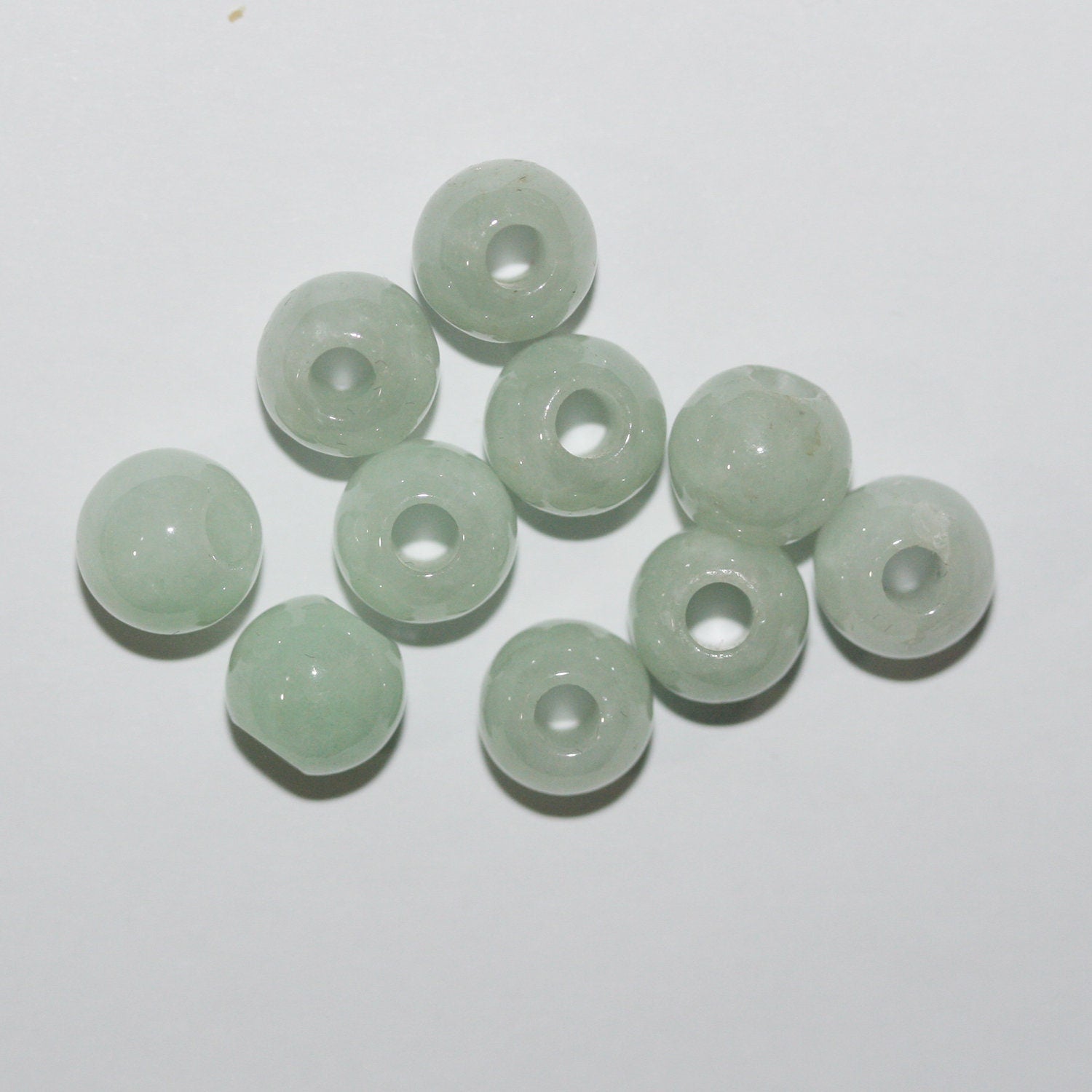 Pendentif en jade de Birmanie avec perles à gros trou (5 paires) 9 mm