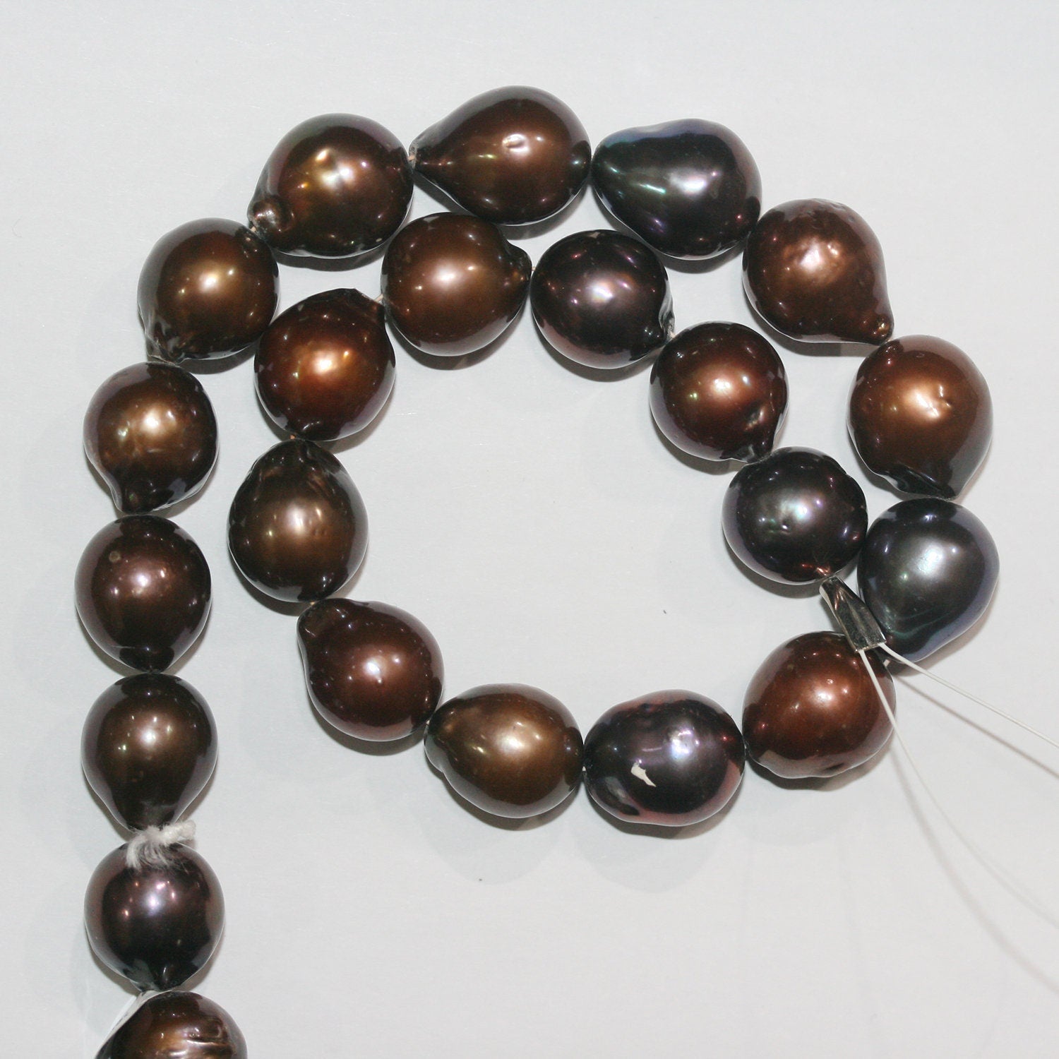 15" St FreshWater Chocolat Rond Perle 12-13mm.-Bring 39cm.