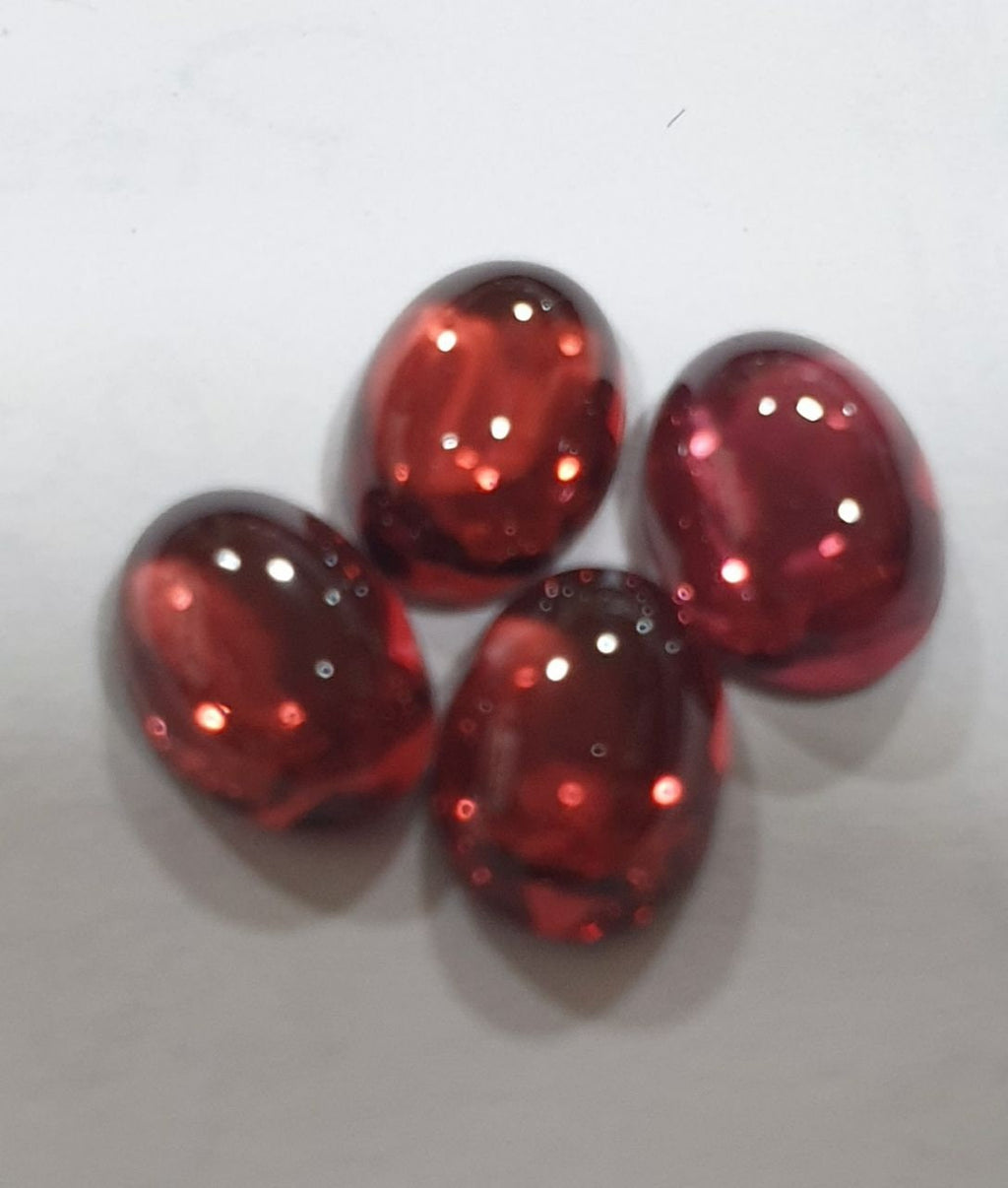 Lote de 4 cabujones ovalados de granate rojo de 7 x 5 mm (4 unidades) - Paquetes de piedras preciosas - Piedras sueltas - Precio al por mayor