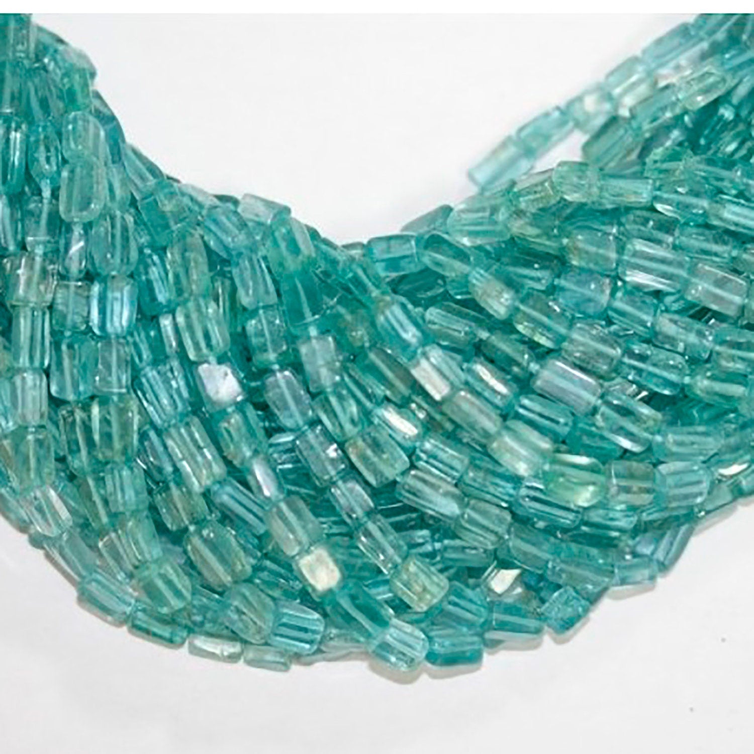 14" St Greenish blue Apatite Smooth Brick Prism 5x3mm.-Strand 37cm