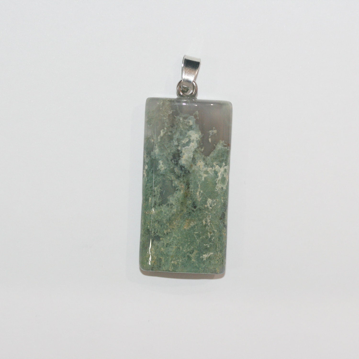 Colgante rectangular de ágata musgosa 40x20mm.
