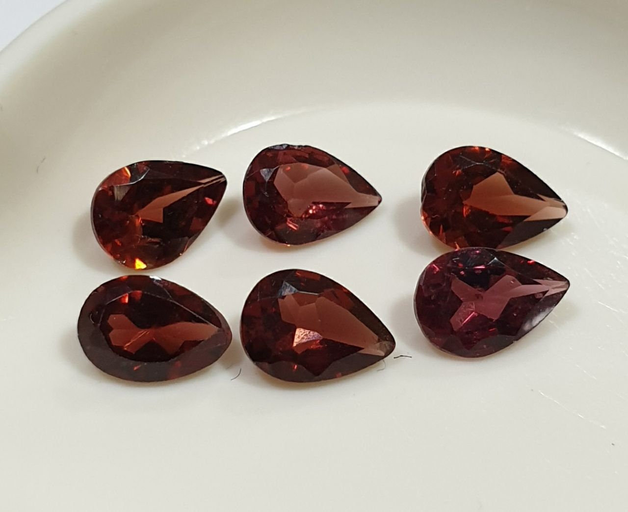 Lote de 6 piezas de granate rodolita facetado en forma de pera de 6 x 4 mm (6 piezas) - Paquetes de piedras preciosas - Piedras sueltas al por mayor