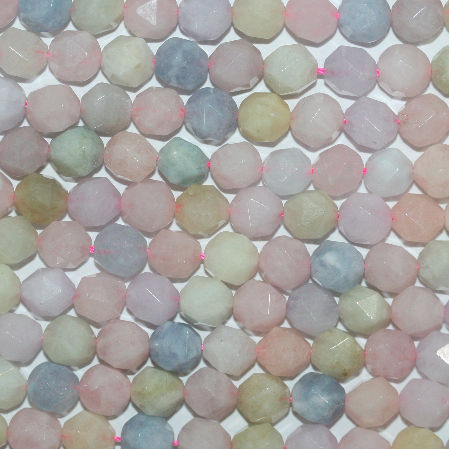 Cuentas bicono facetadas de berilo múltiple de 16" de St., 7-8 mm, tira de 40 cm.