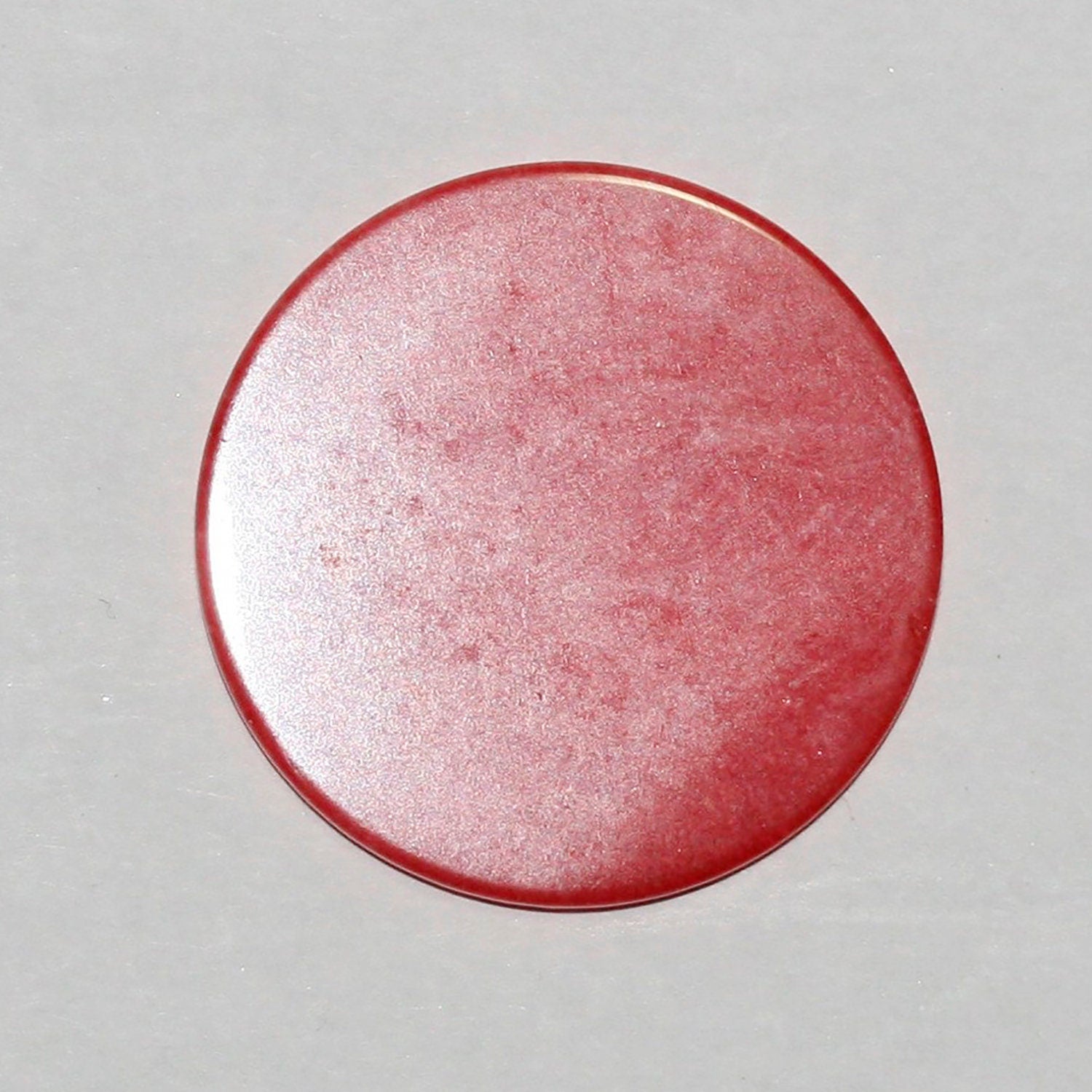 Lote de 2 cabujones planos redondos de jade rojo teñido de 30 mm (2 unidades)