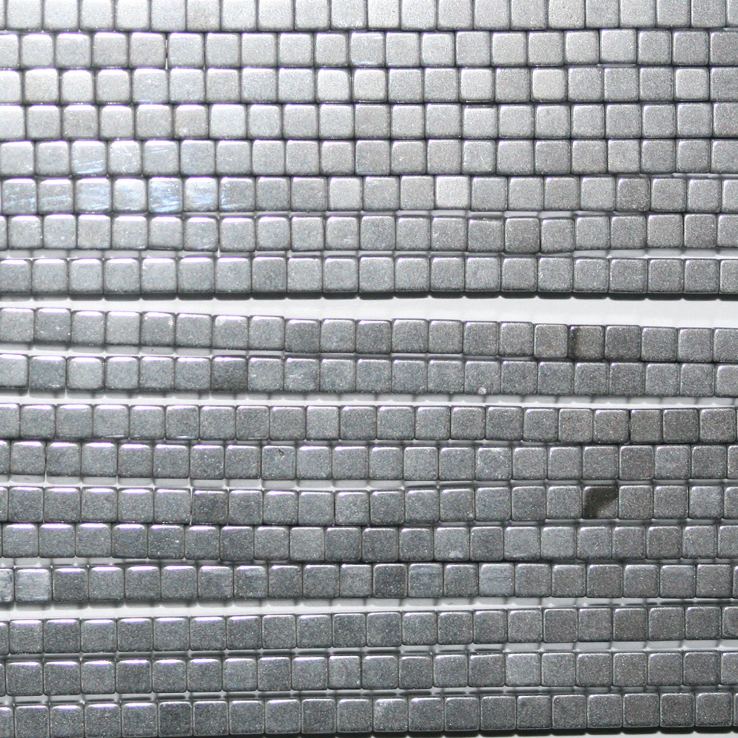 16" St Silver Hematite Smooth Cube Beads 2mm.-Strand 40cm - Hard Gems