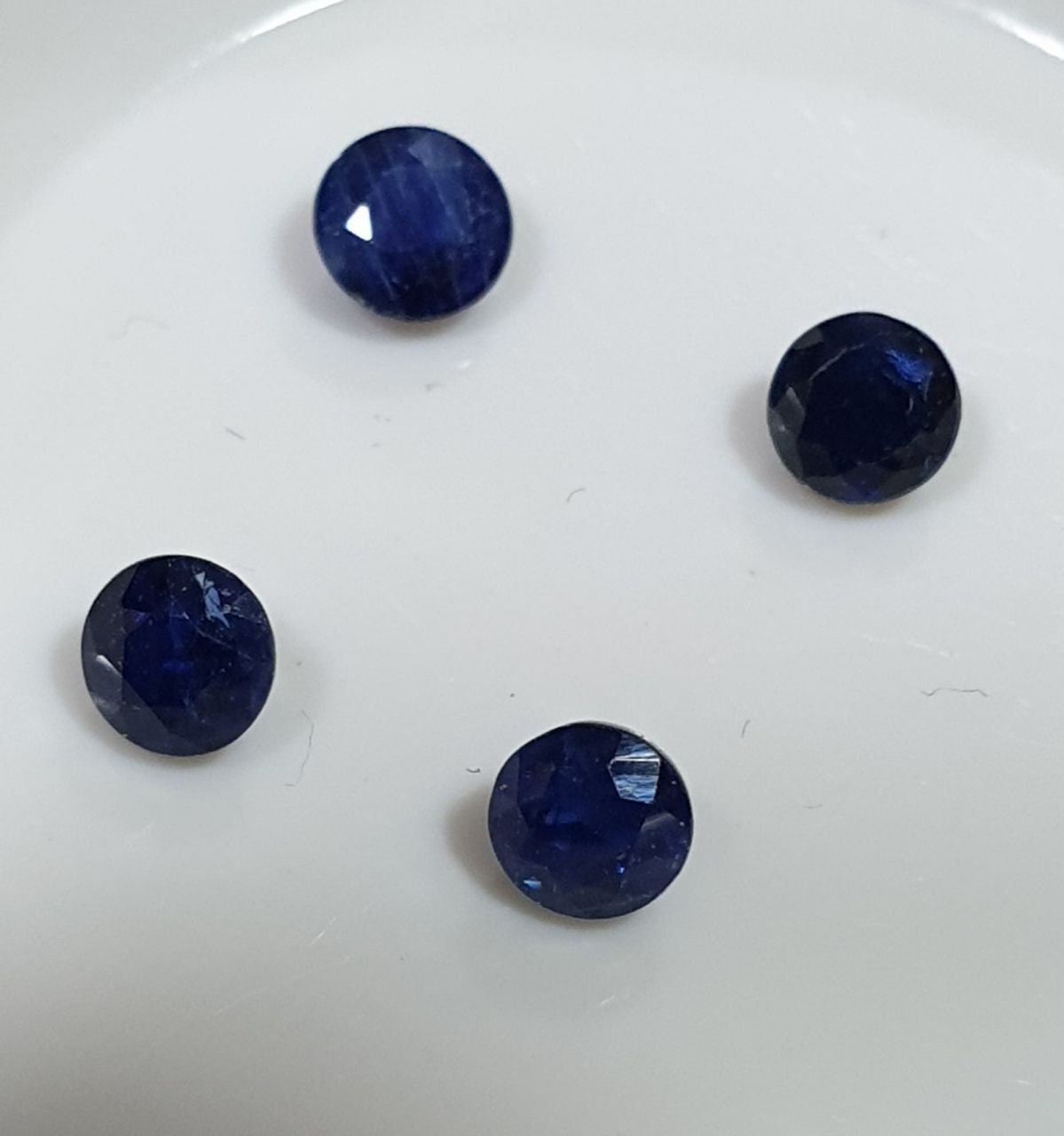 Lote de zafiros azules facetados redondos de 3,4-3,5 mm (4 piezas) - Zafiro natural