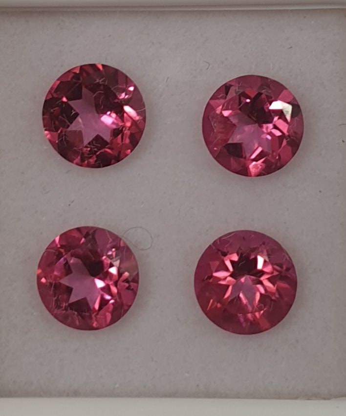 Lote de 4 topacios rosas facetados redondos de 6 mm - Gemas al por mayor