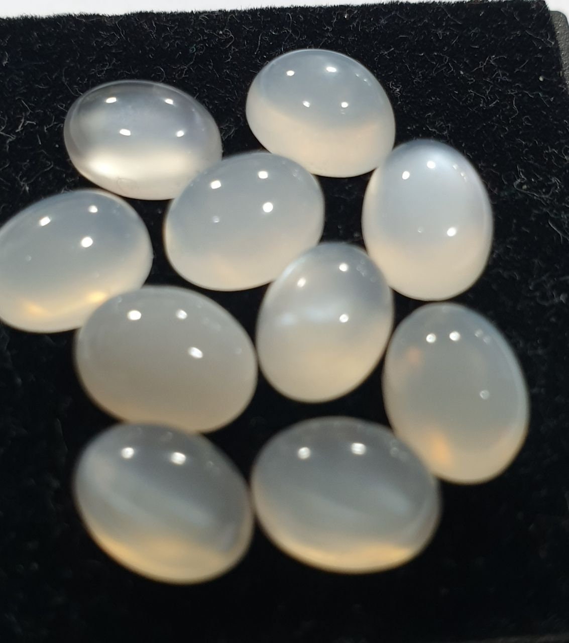 10 Pcs Lot White Moonstone Oval Cabochon 8x6mm. (10 pcs.)