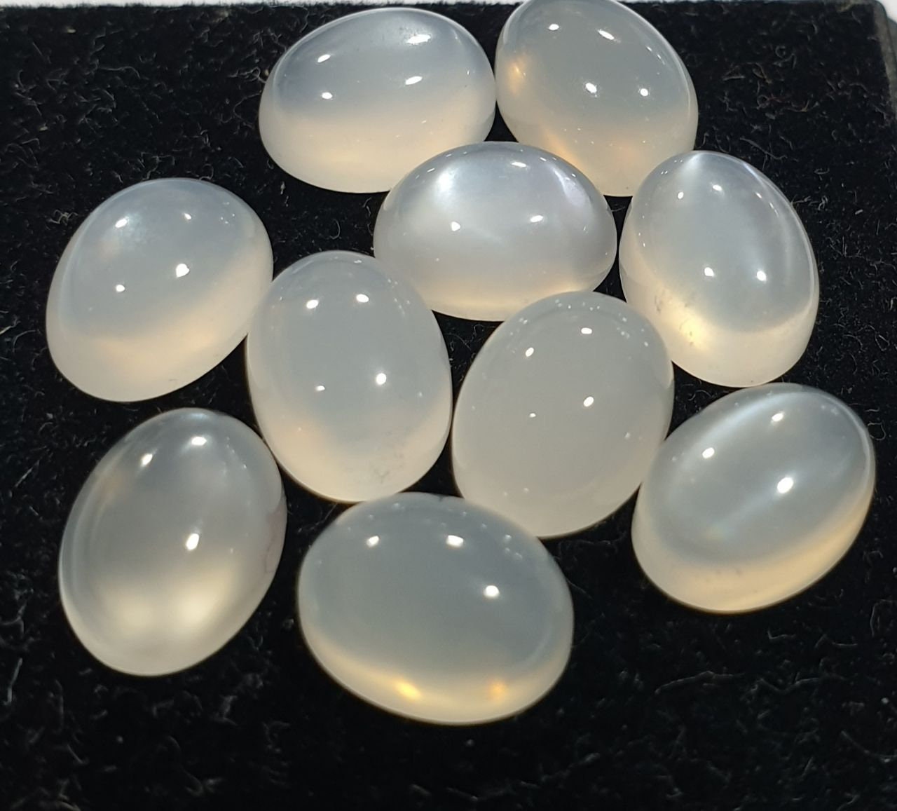 10 Pcs Lot White Moonstone Oval Cabochon 8x6mm. (10 pcs.)