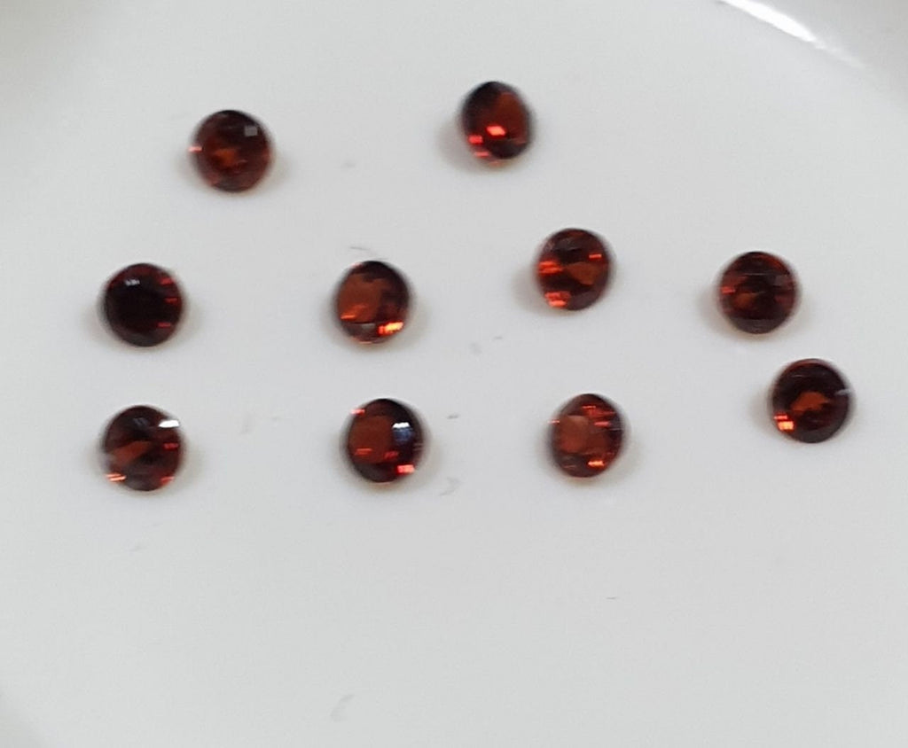 10 Pcs Lot Mozambique Garnet 2mm Round  Brilliant Cut 10 Pcs Approx- Top Quality- Red Stone- Natural Stone