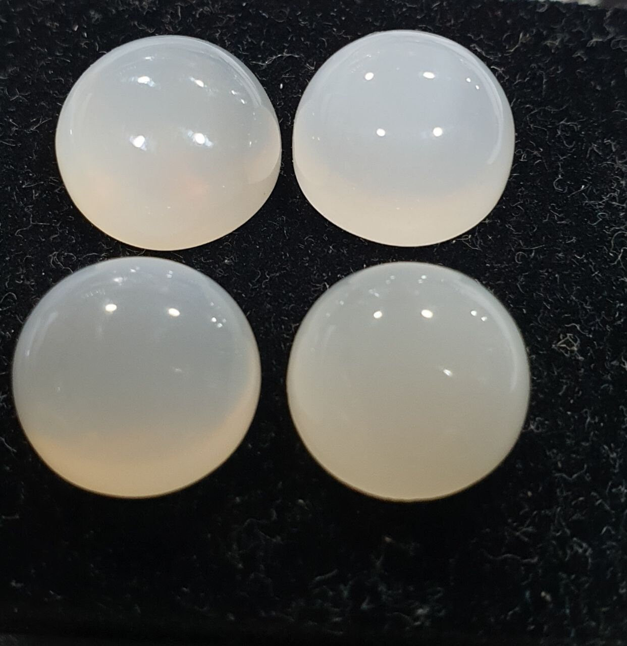 Lote de 4 cabujones redondos de piedra lunar blanca de 11 mm. (4 piezas)