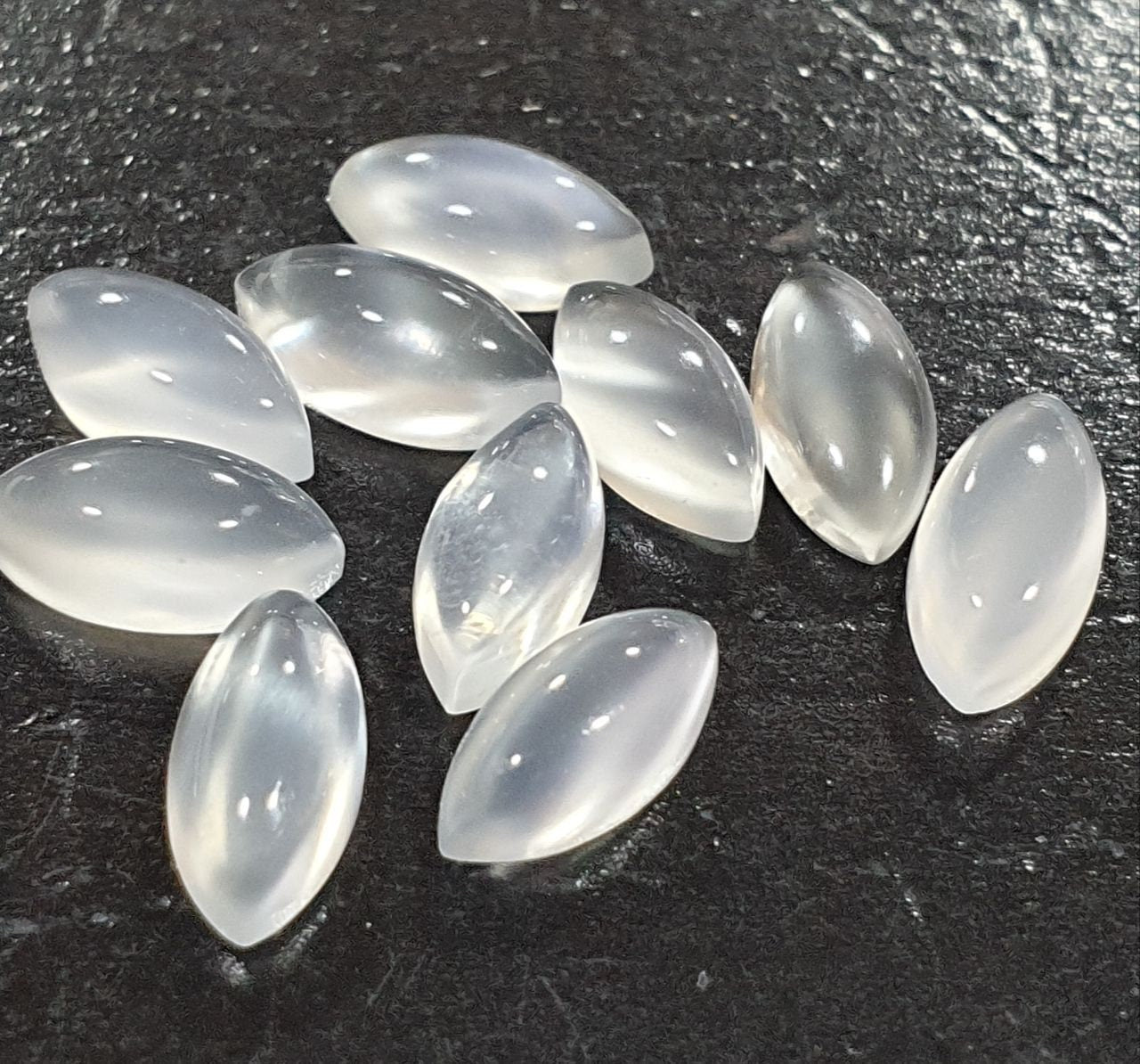 10 Pcs Lot White Moonstone Marquise Cabochon 8x4mm. (10 pcs.)