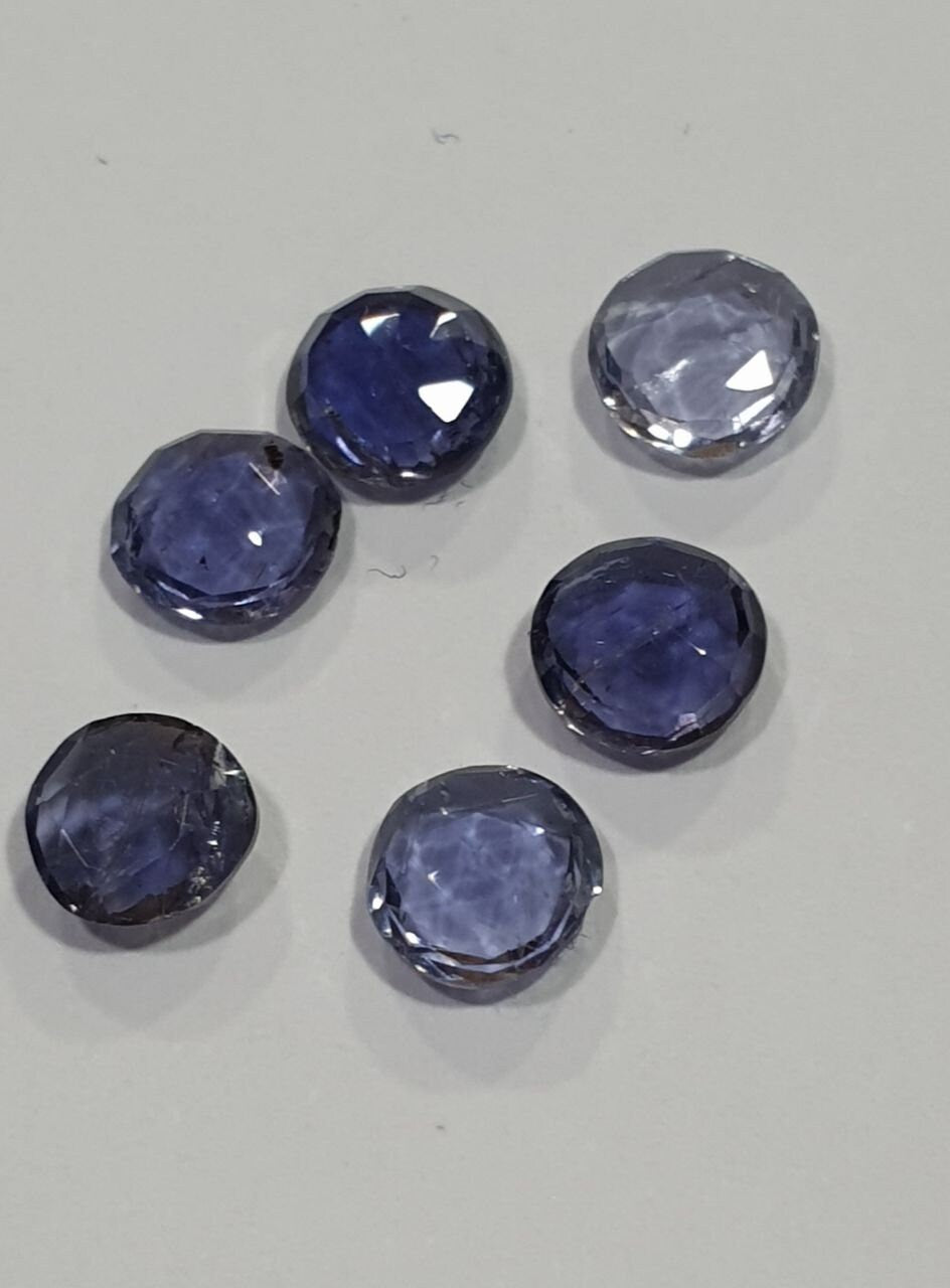 Lote de 6 gemas de cabujón facetado plano y redondo de cordierita de iolita de 5 mm, piedra preciosa sin tratar, color azul - Piedra azul natural - Gemología