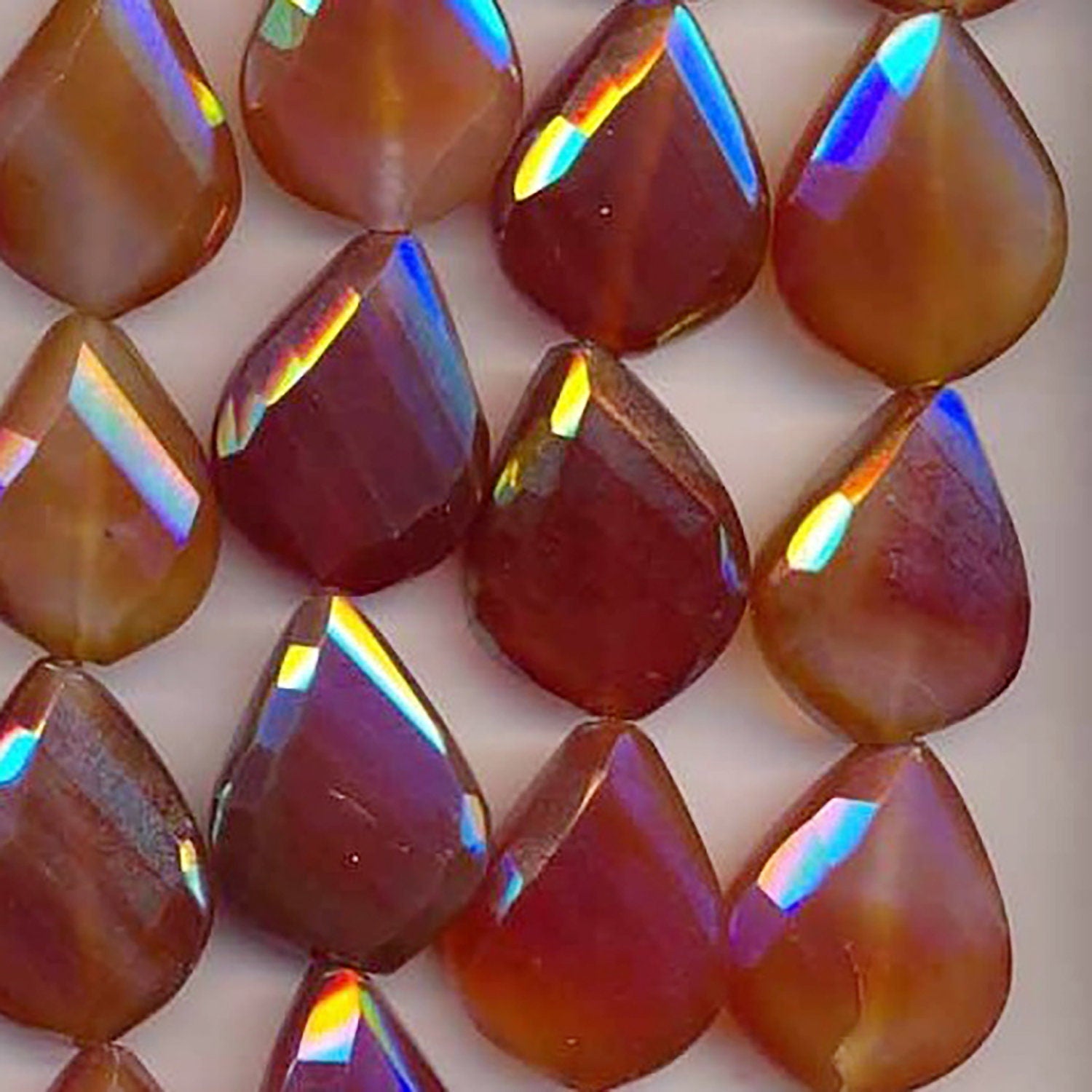 Cuentas de ágata láser facetadas de 16" (30 x 23 mm) - Hilo de 40 cm