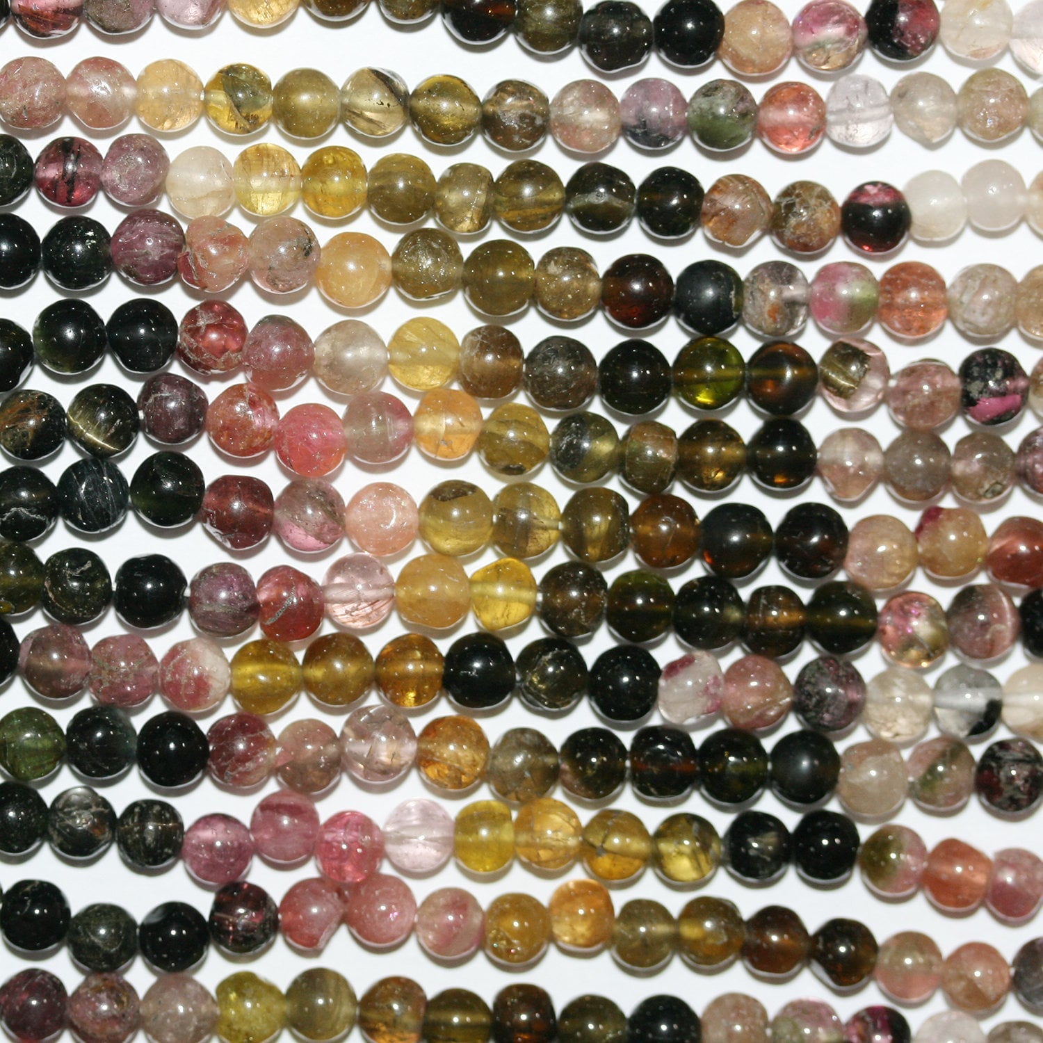 Perles rondes lisses en tourmaline St 14" 4,5-5 mm.-Rig 37 cm.