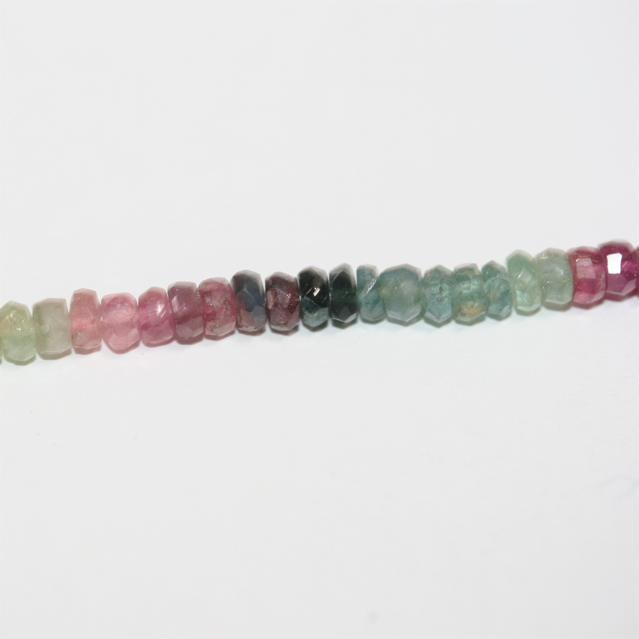 Perles rondelles à facettes en tourmaline St de 14 pouces, 4 x 2 mm - Fil de 36 cm.