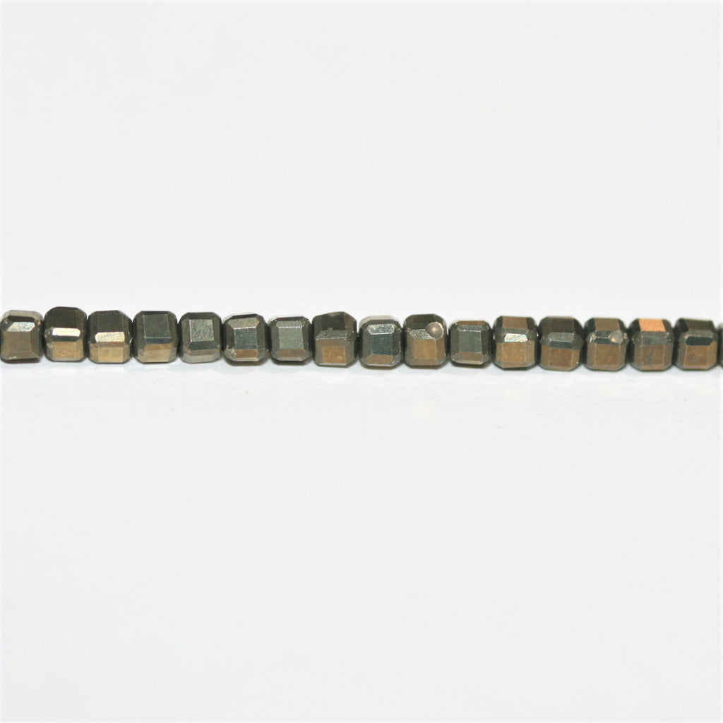 16" Cuentas de Cubo Facetadas de Pirita Santa 2mm.-Hilo 40cm.