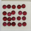 Lote de 20 cabujones redondos de granate de 4 mm. (20 uds.).