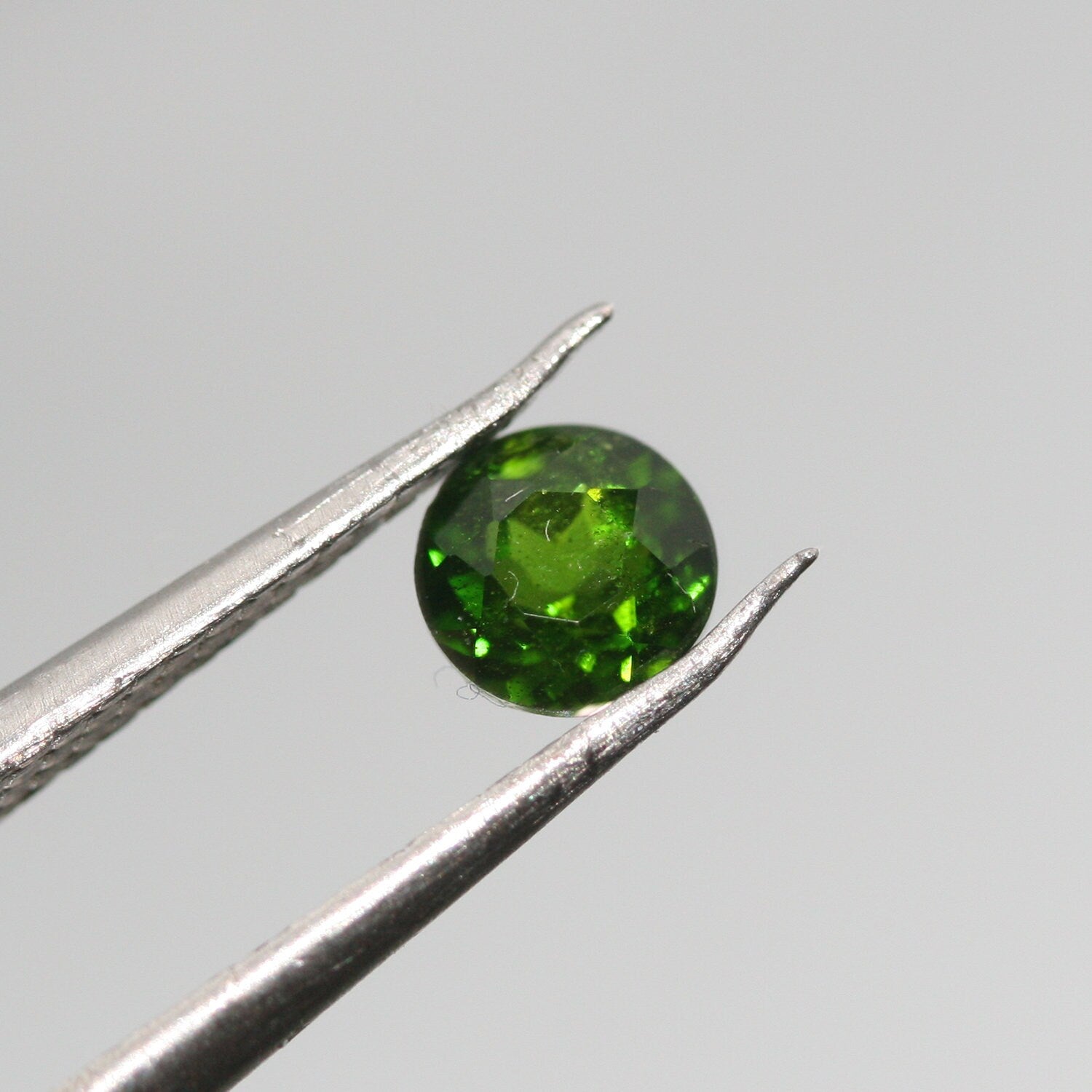 10 Pcs Lot Chrome Diopside Faceted Round 5mm.(10 pcs)