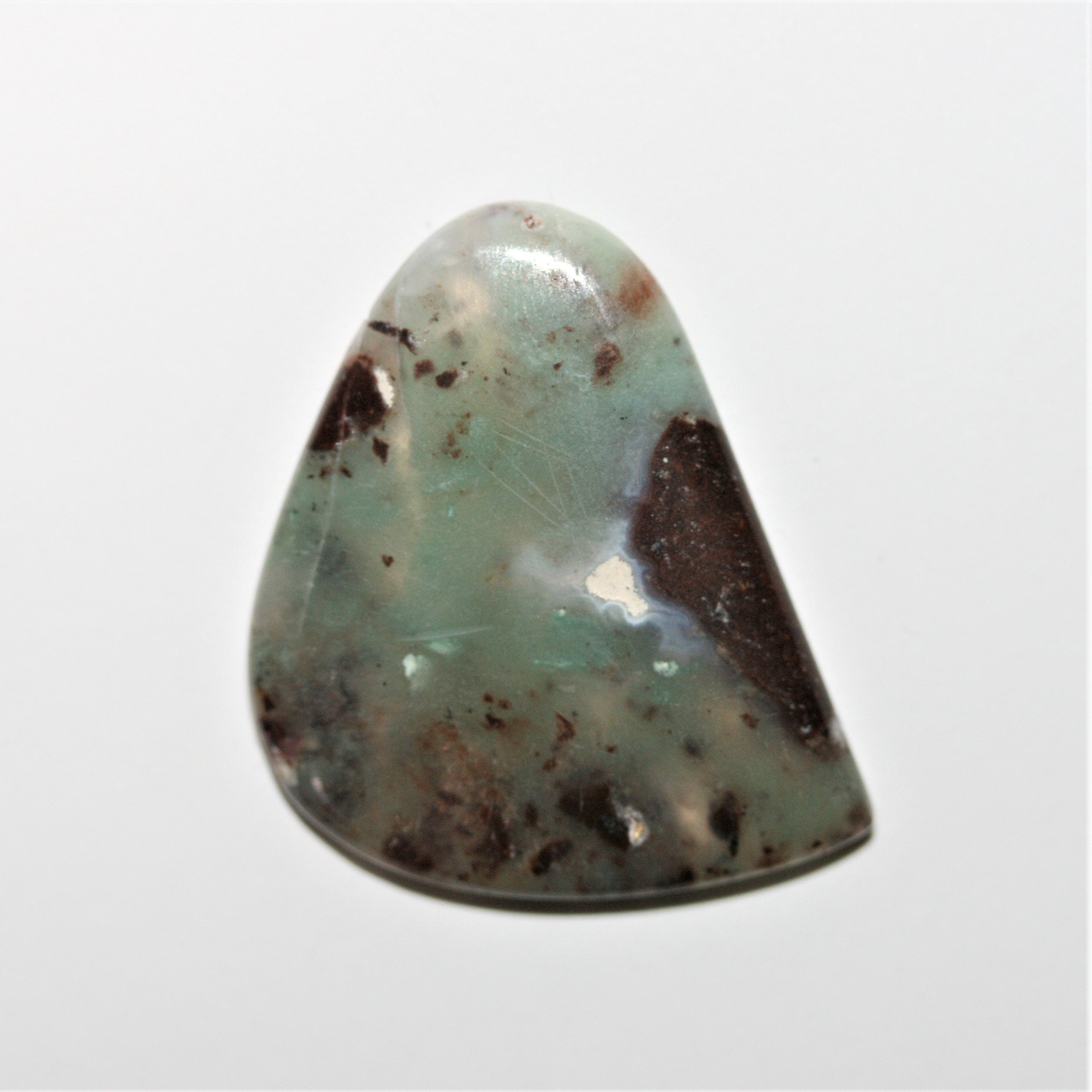 Smooth Irregular Chalcedony Cabochon 29.8x28.6mm. (25.3ct.)