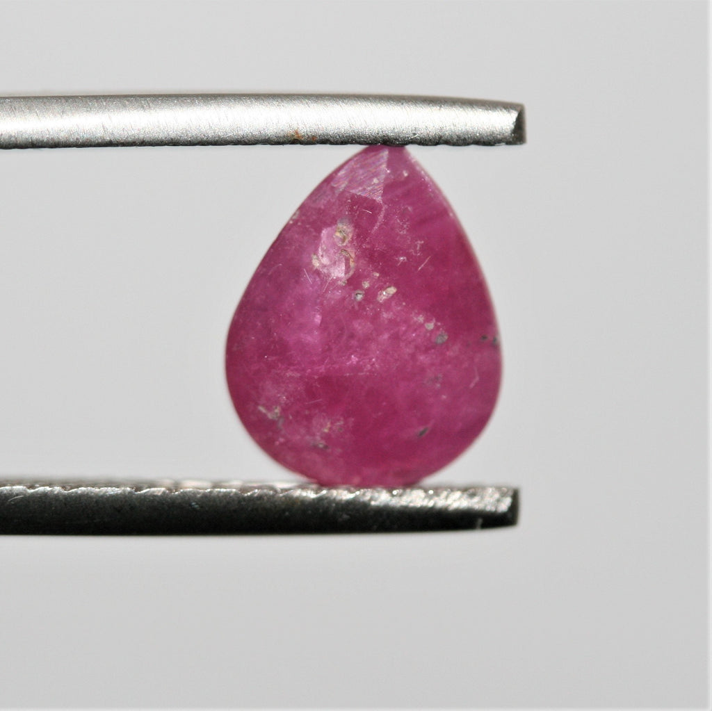 Lote Rubí Gota Facetada 10x8 mm. (5,7 ct.).- 1 Par - Ref: 051LO