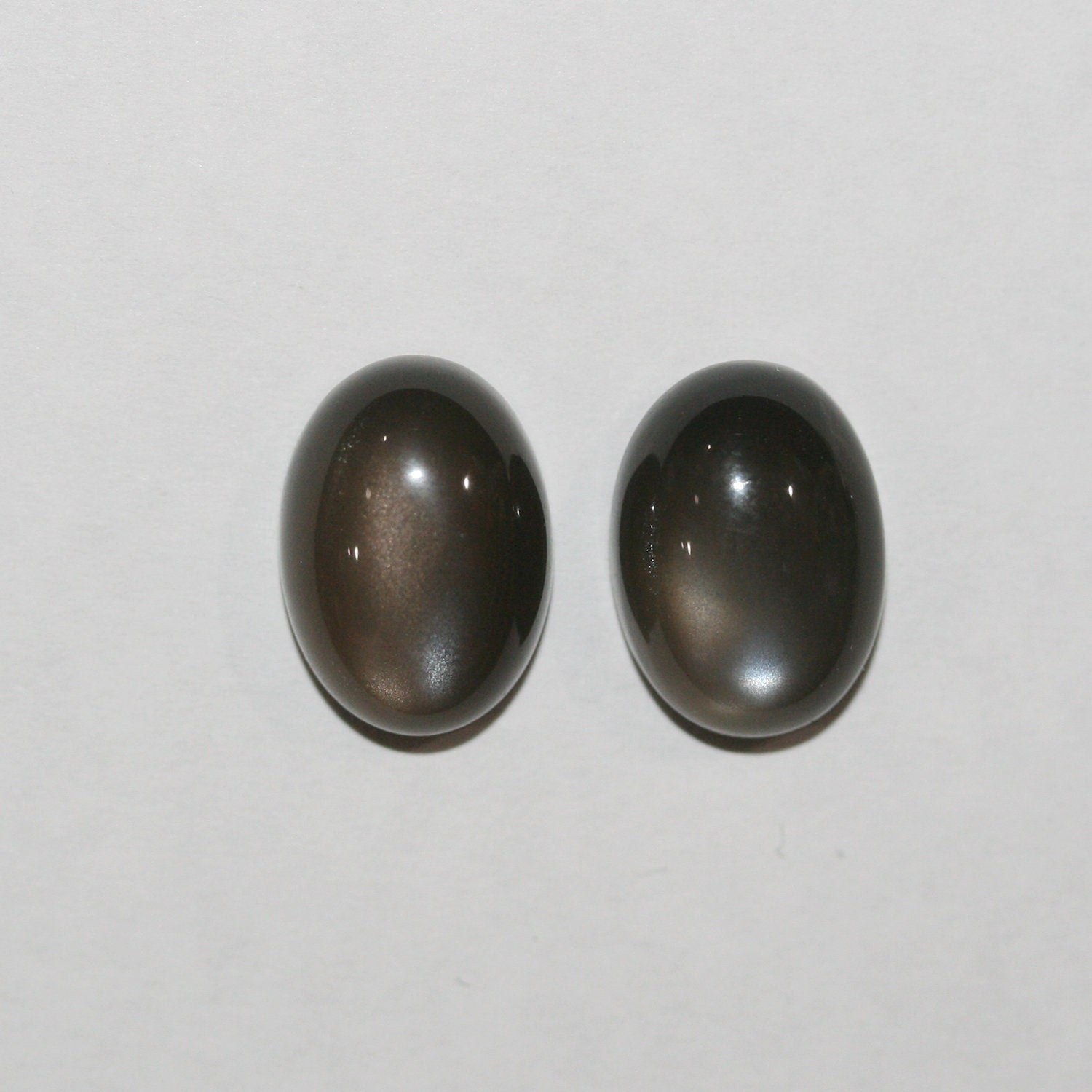 Lote de 2 cabujones ovalados de piedra lunar gris de 14 x 10 mm (2 piezas).