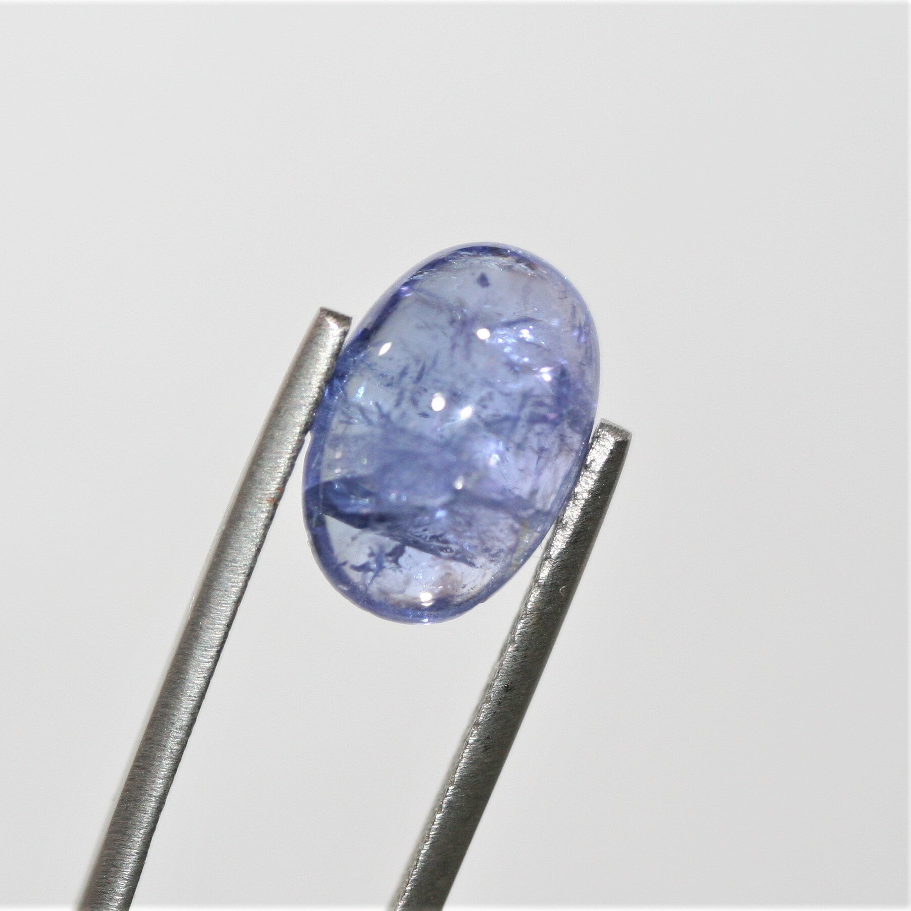 Tanzanite Smooth Oval Cabochon 13x9mm.Aprox. (4.54 ct.)