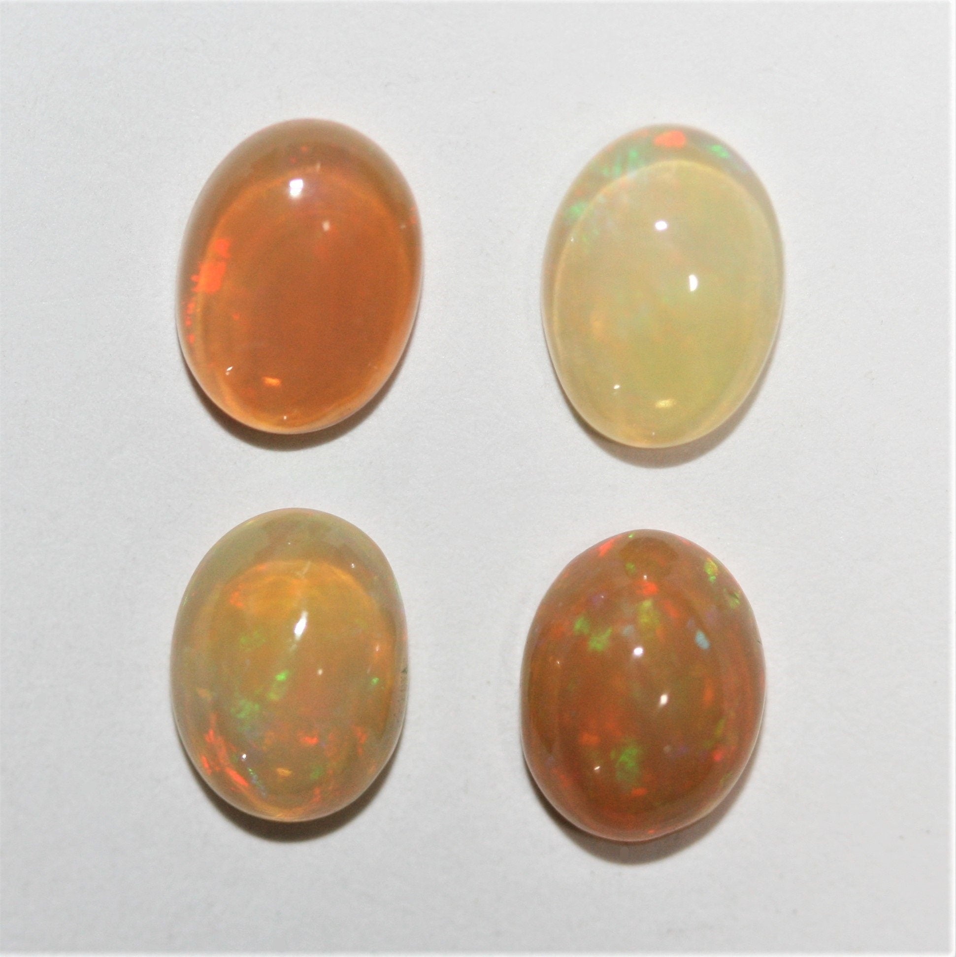 Ethiopian Opal Smooth Oval Cabochon 8x6mm. (2.9 ct.)