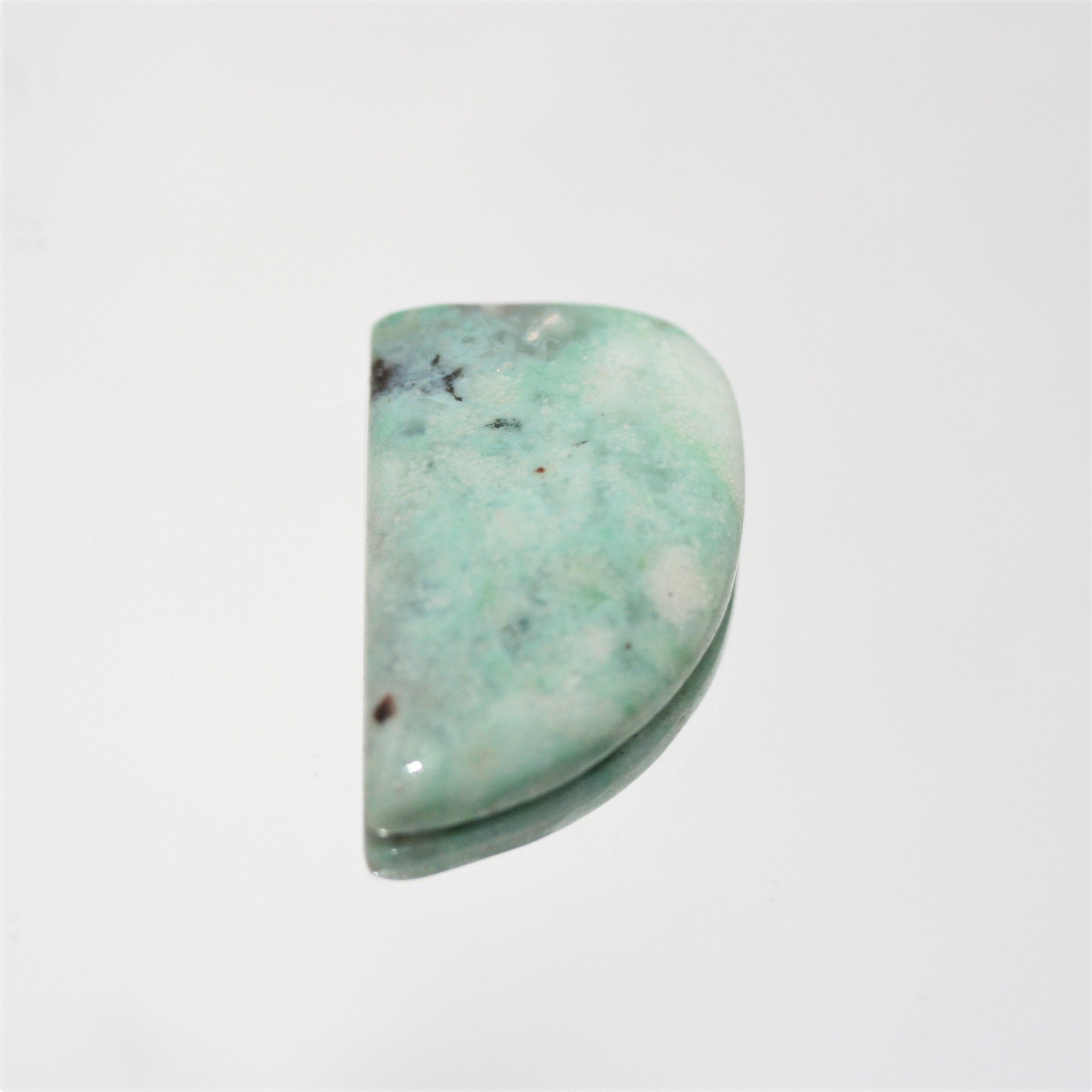 Flat Calchedony Fang Cabochon 28x17mm. (21ct.)