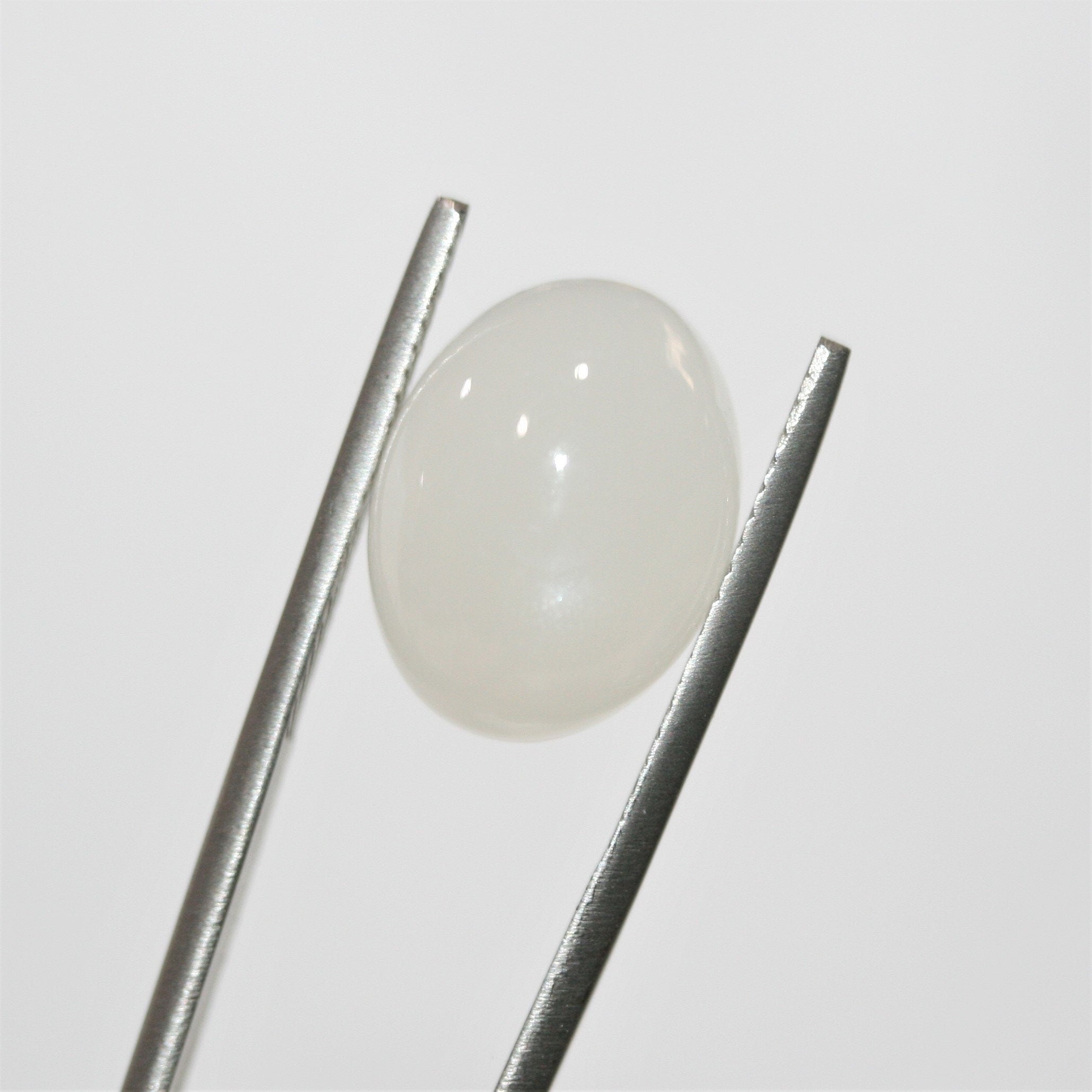 Moon Stone Smooth Oval Cabochon 16x12mm. (10.2 ct.).