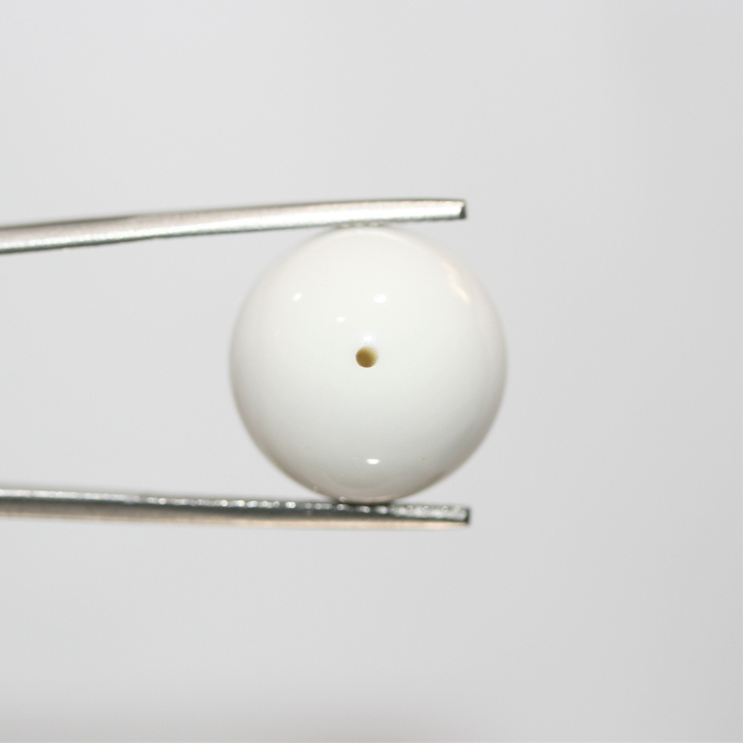 Ágata Blanca Semiperforada Redonda Lisa 14mm.- 1 Par