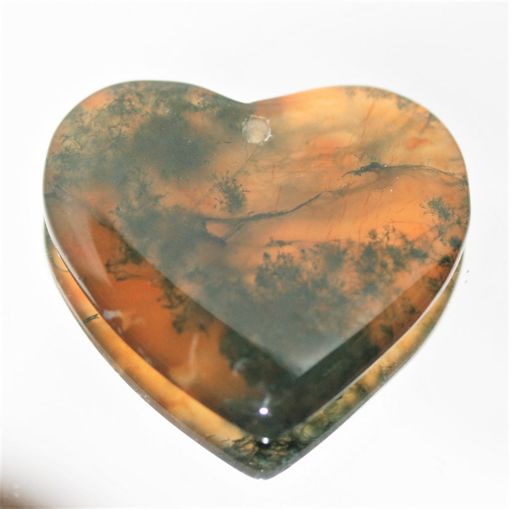 Pendentif cœur lisse en agate mousse 30x32mm.