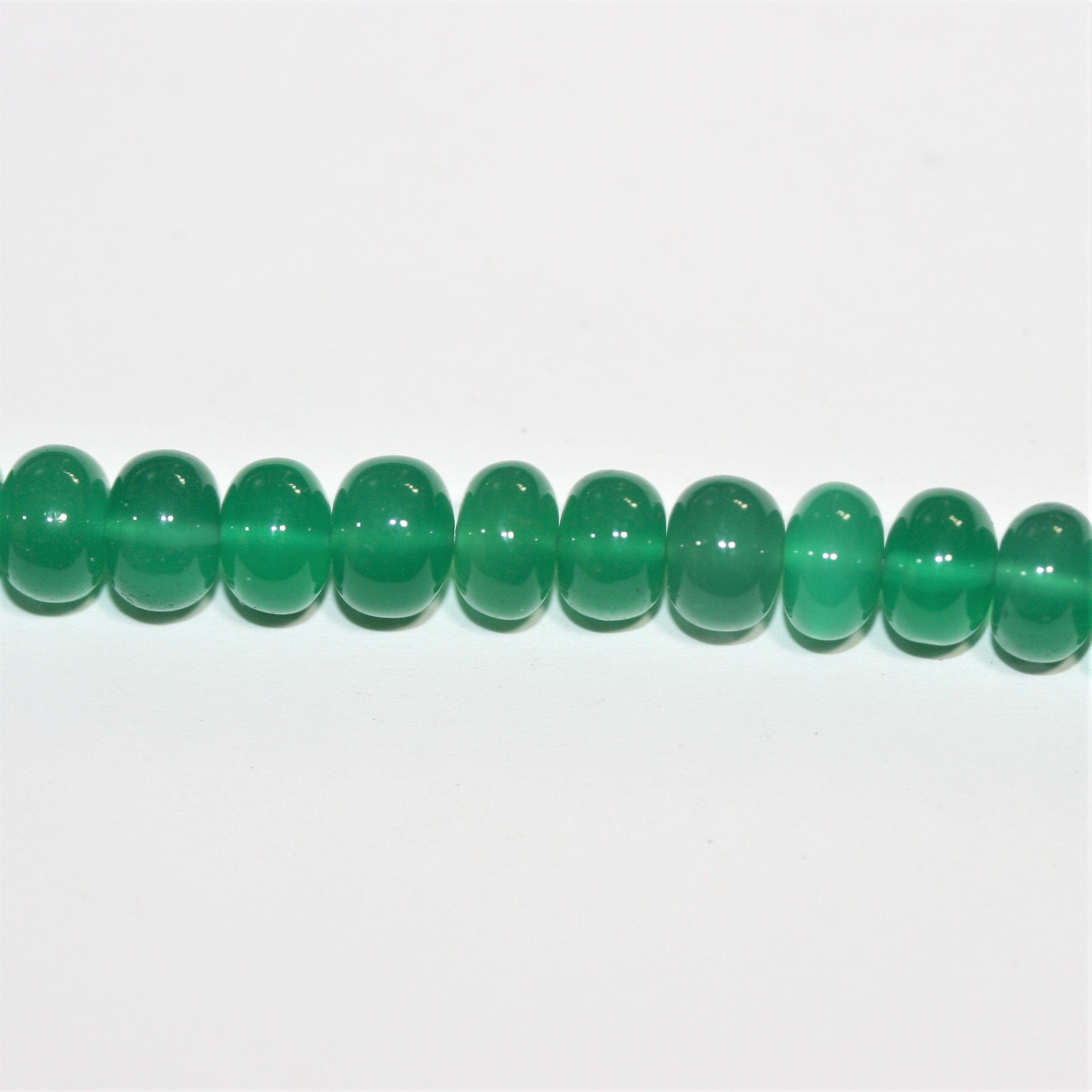 Cuentas redondas lisas de ónix verde San de 16" de 8 x 5 mm - Hilo de 40 cm.