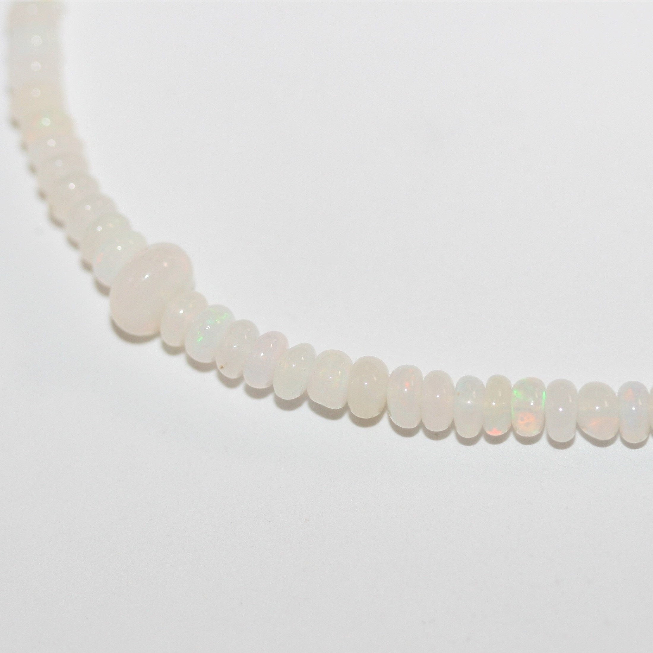 Cuentas redondas lisas graduadas de ópalo etíope de San Etiopía de 16", 3 x 1,5 - 4,5 x 3 mm, tira de 42 cm.