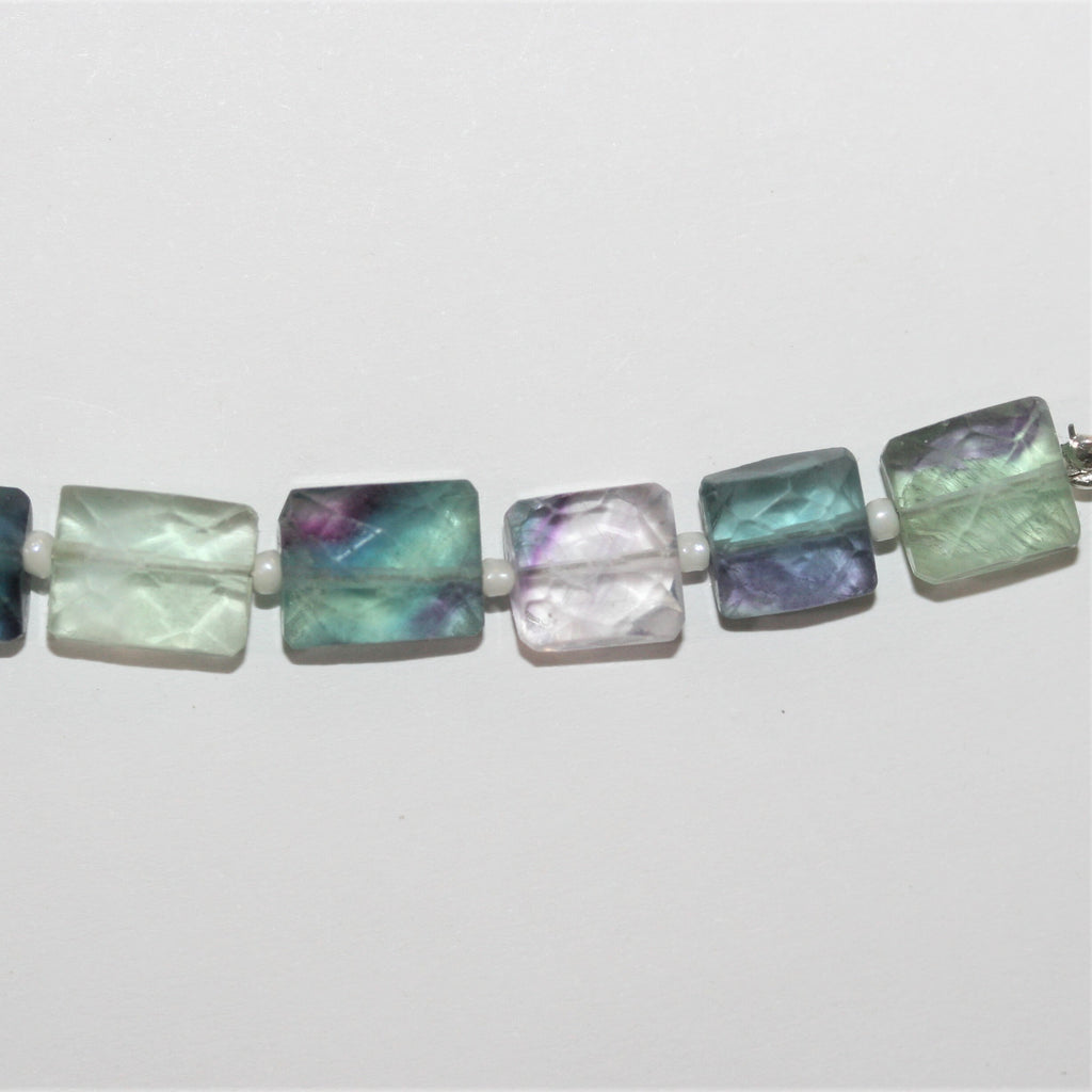 Cuentas rectangulares facetadas de fluorita de 8" de St. 11 x 8 mm. Aprox. - Hilo de 20 cm.