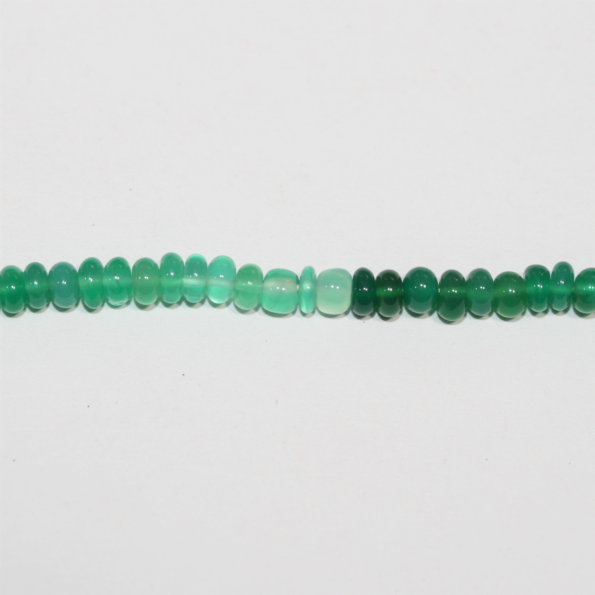 13" St Green Onyx Gradient Color Smooth Rondelle Beads 5x3mm.- Strand 33cm.