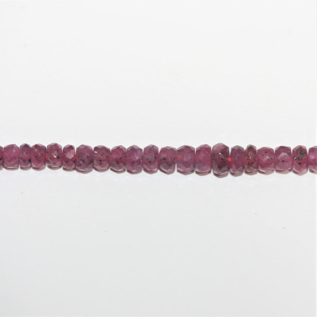 Cuentas redondas facetadas graduadas de rubí St. de 17", 2,5 x 1,5 - 3,5 x 2,5 mm, tira de 44 cm.