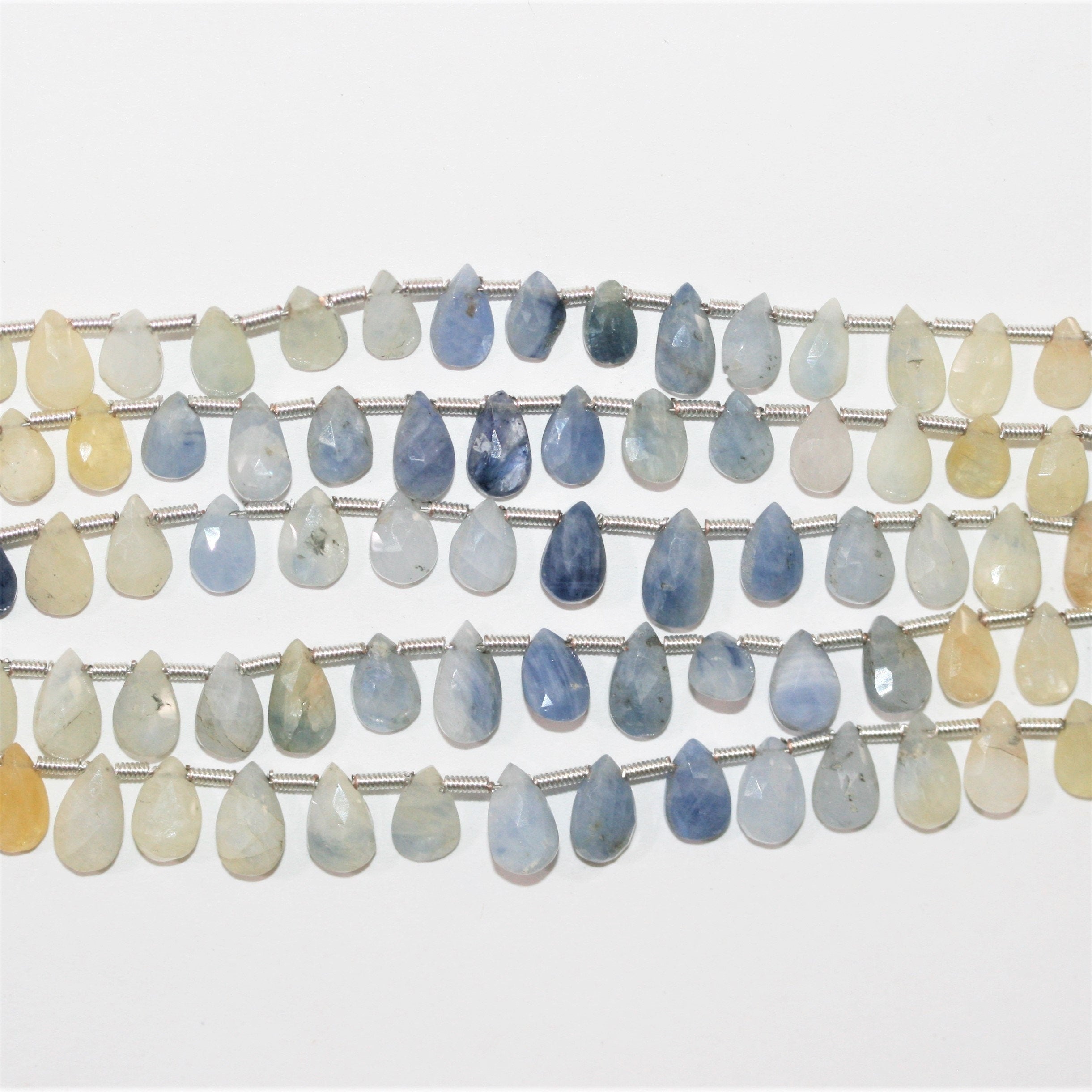 Cuentas de gota facetadas de zafiro azul-amarillo de 8" x 5 mm - Hilo de 20 cm.