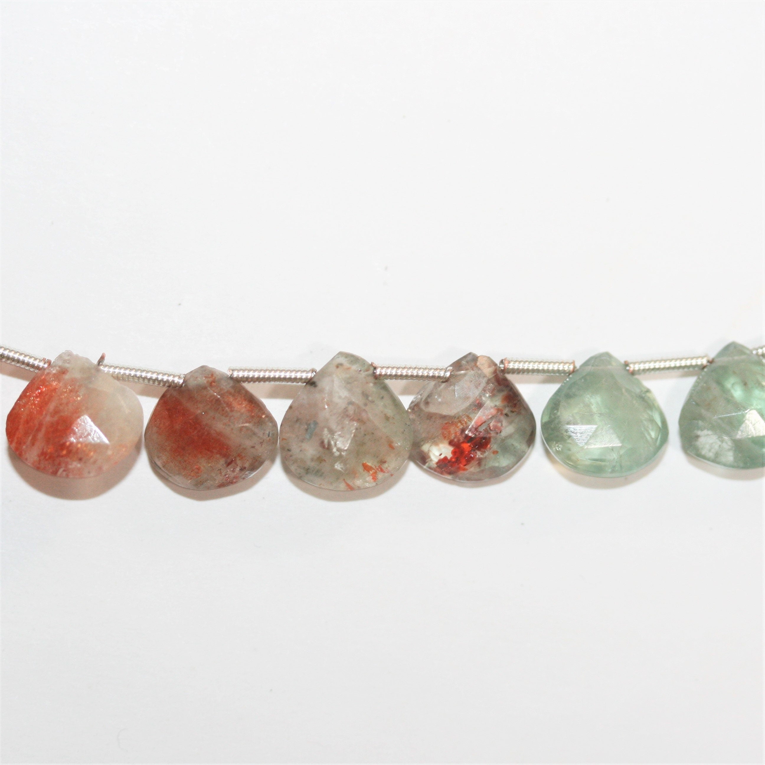 Perles en pierre de soleil facettées de 8 pouces, 10-11 mm - Fil de 20 cm.