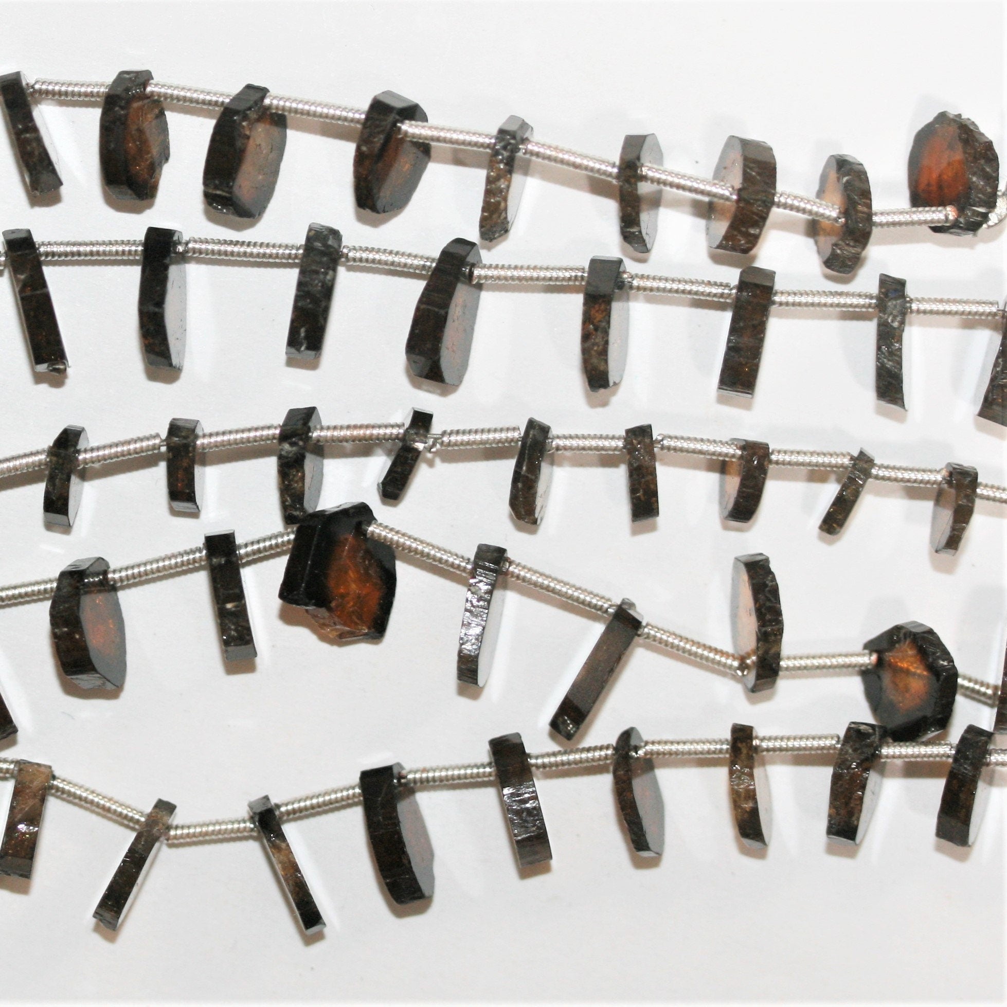 8" St Brown Tourmaline Flat Irregular Beads 6-10mm. Approx.- Strand 20cm. - Hard Gems