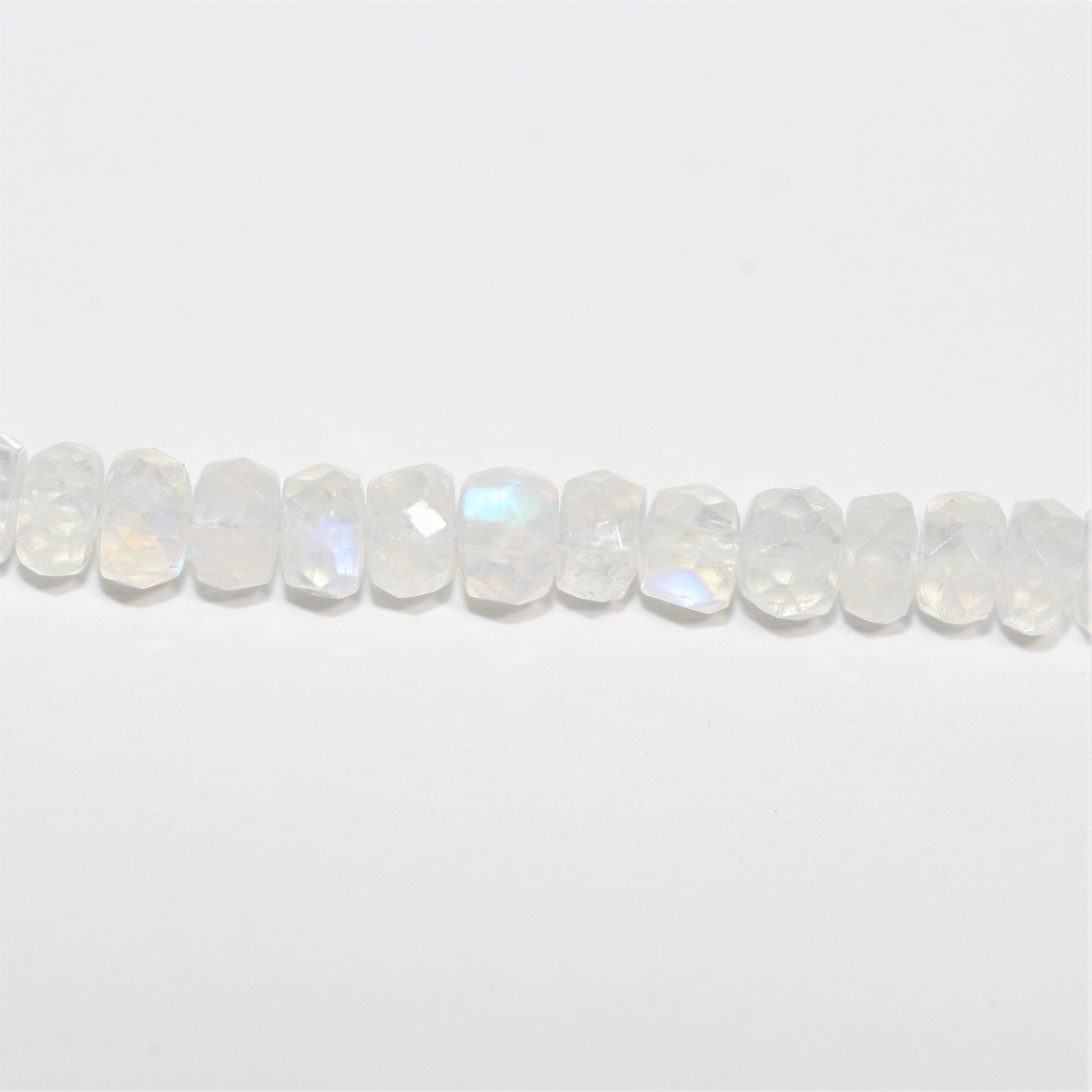 Cuentas redondas facetadas de piedra lunar de 16" de St. 5 x 3 mm - Hilo de 42 cm.