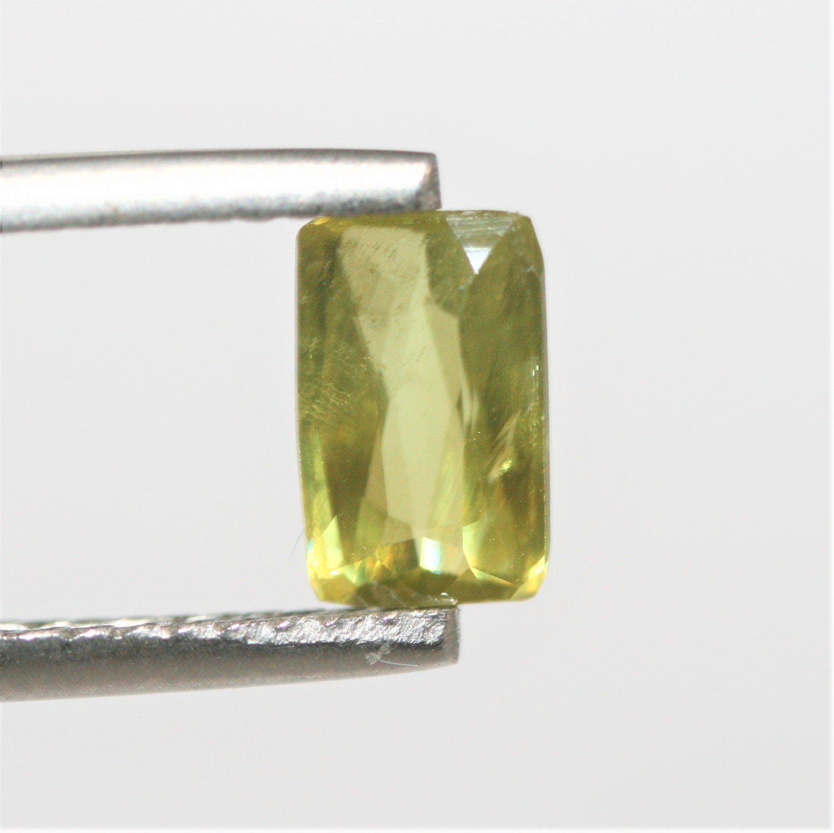Green Sphene Titanite Rectangular Cut 8x5mm. (1.36ct.) -  Lot of  Natural Dispersion- Rare Gemstone - Hard Gems