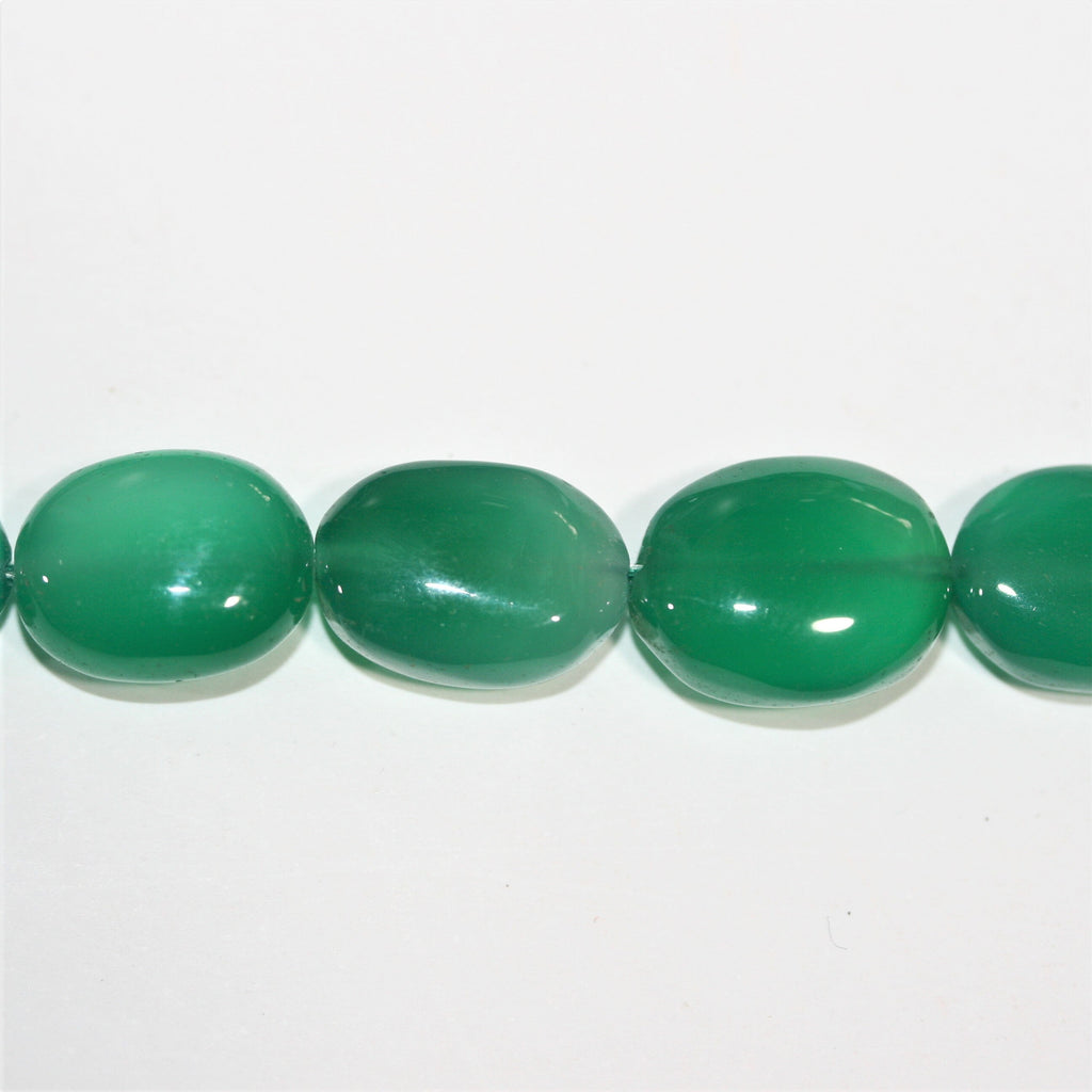 Cuentas ovaladas lisas graduadas de ónix verde St. de 17", 12 x 9-18 x 13 mm. Aprox. - Hilo de 44 cm.