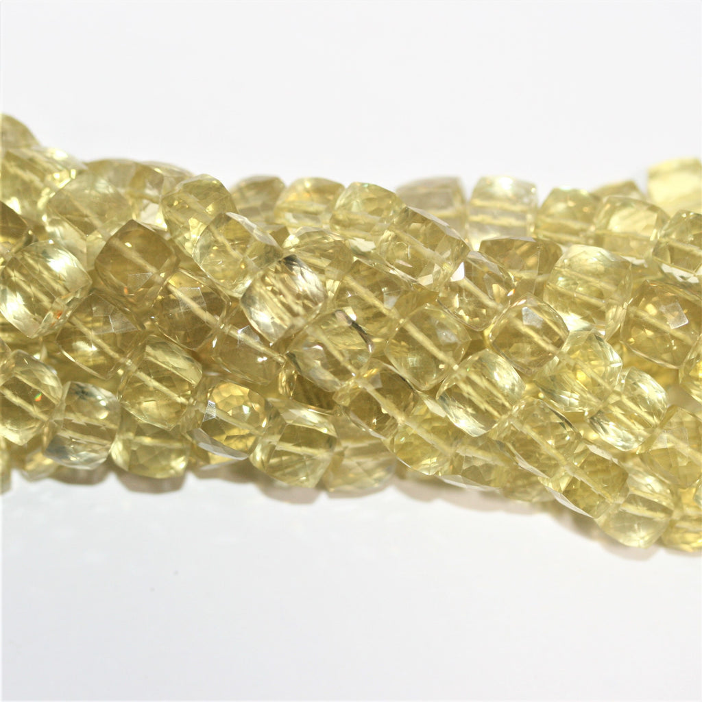 Perles cubiques à facettes en quartz citron de 8 pouces (8 mm) - Fil de 21 cm.