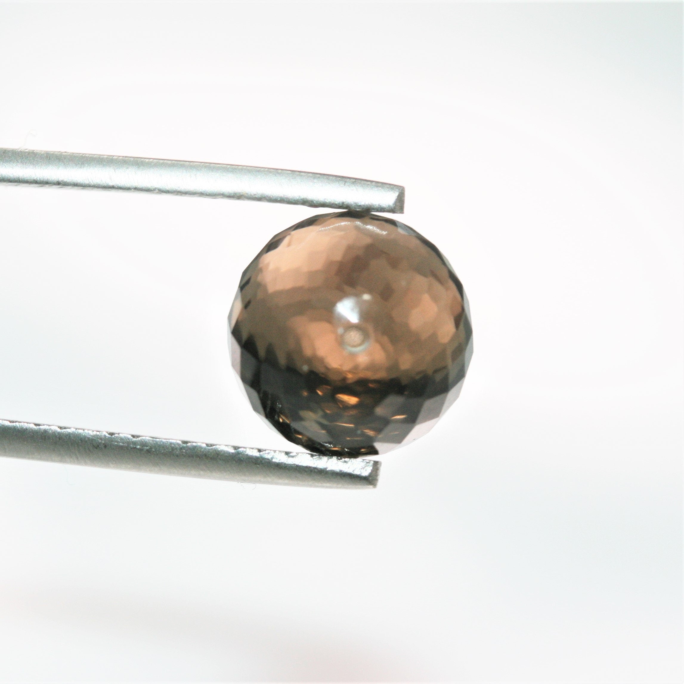 Quartz fumé demi-percé et facetté rond 10 mm - 2 pièces