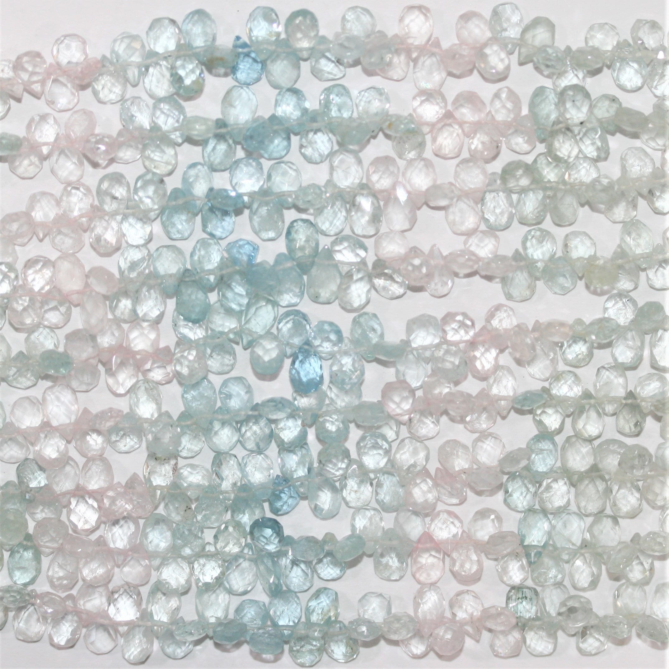 Perles en forme de goutte à facettes en multibéryl de 8 pouces, 7 x 5 mm - Fil de 20 cm.