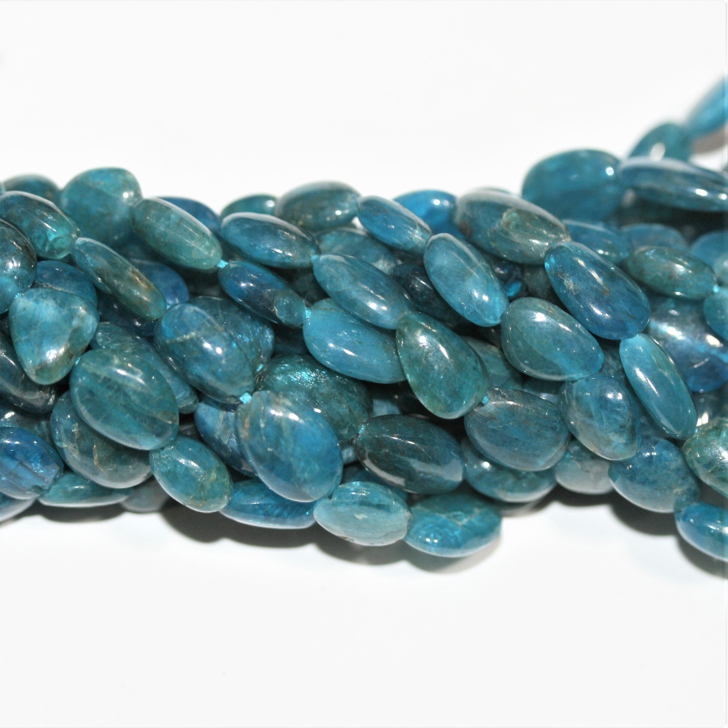 15" St Blue Apatite Smooth Nugget Beads 10-18mm.- Strand 38cm. - Hard Gems