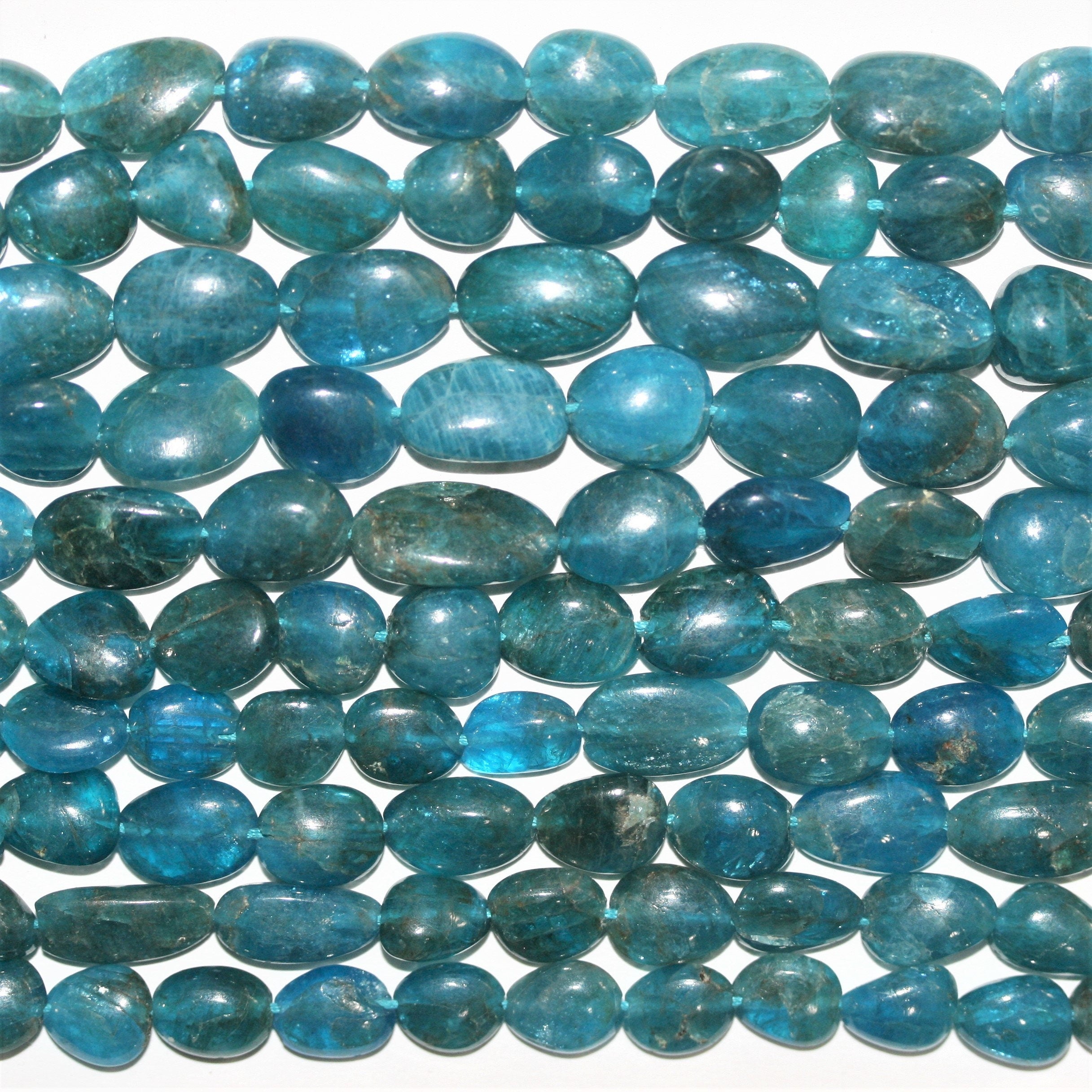 15" St Blue Apatite Smooth Nugget Beads 10-18mm.- Strand 38cm. - Hard Gems