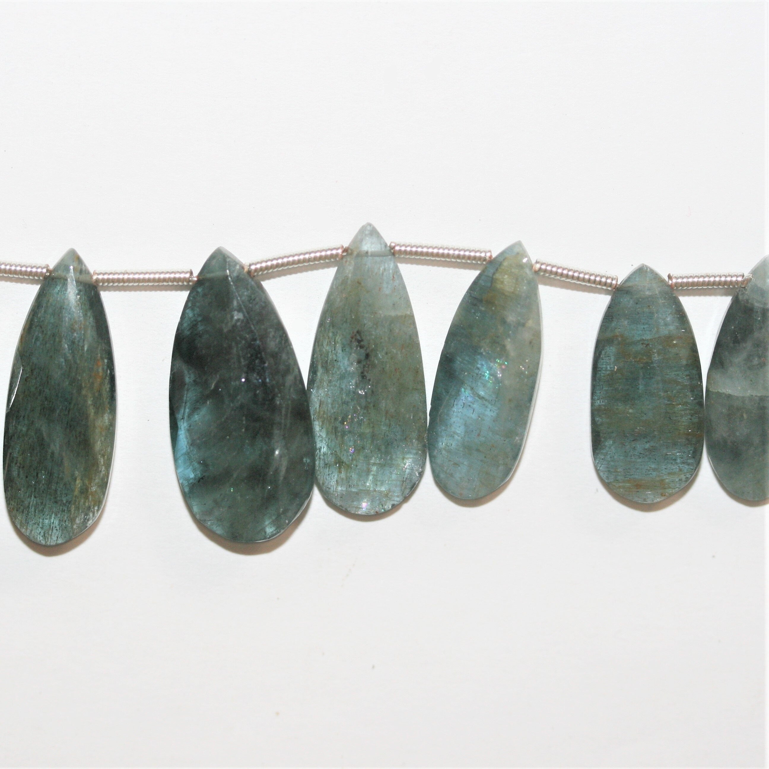 8" St Aquamarine Graduated Faceted Drop Beads 12x7- 25x12mm. Approx.- Strand 20cm. - Hard Gems