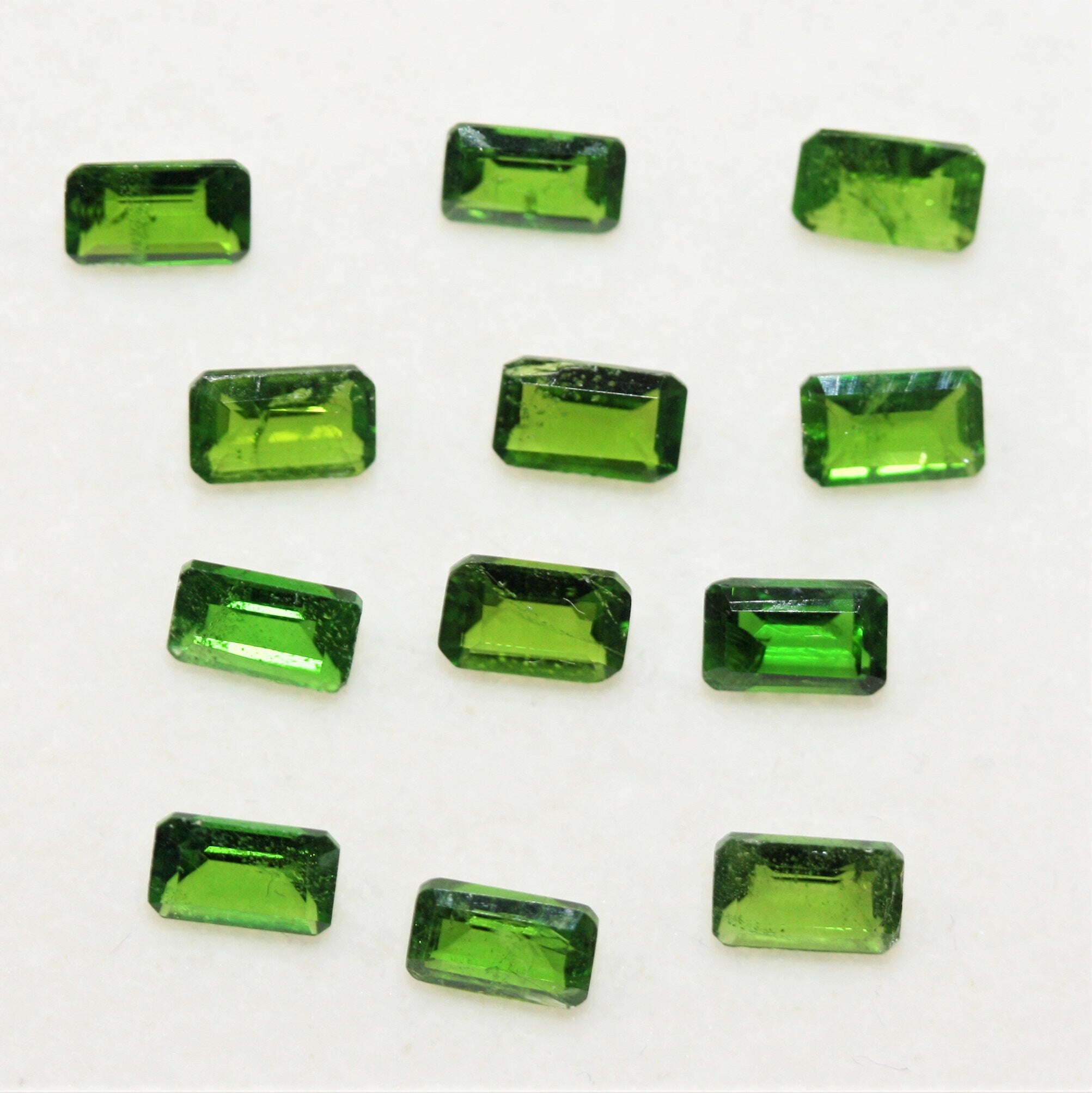 Chrome Diopside Faceted Rectangular Lot 5x3mm.- 12 Pieces - Hard Gems